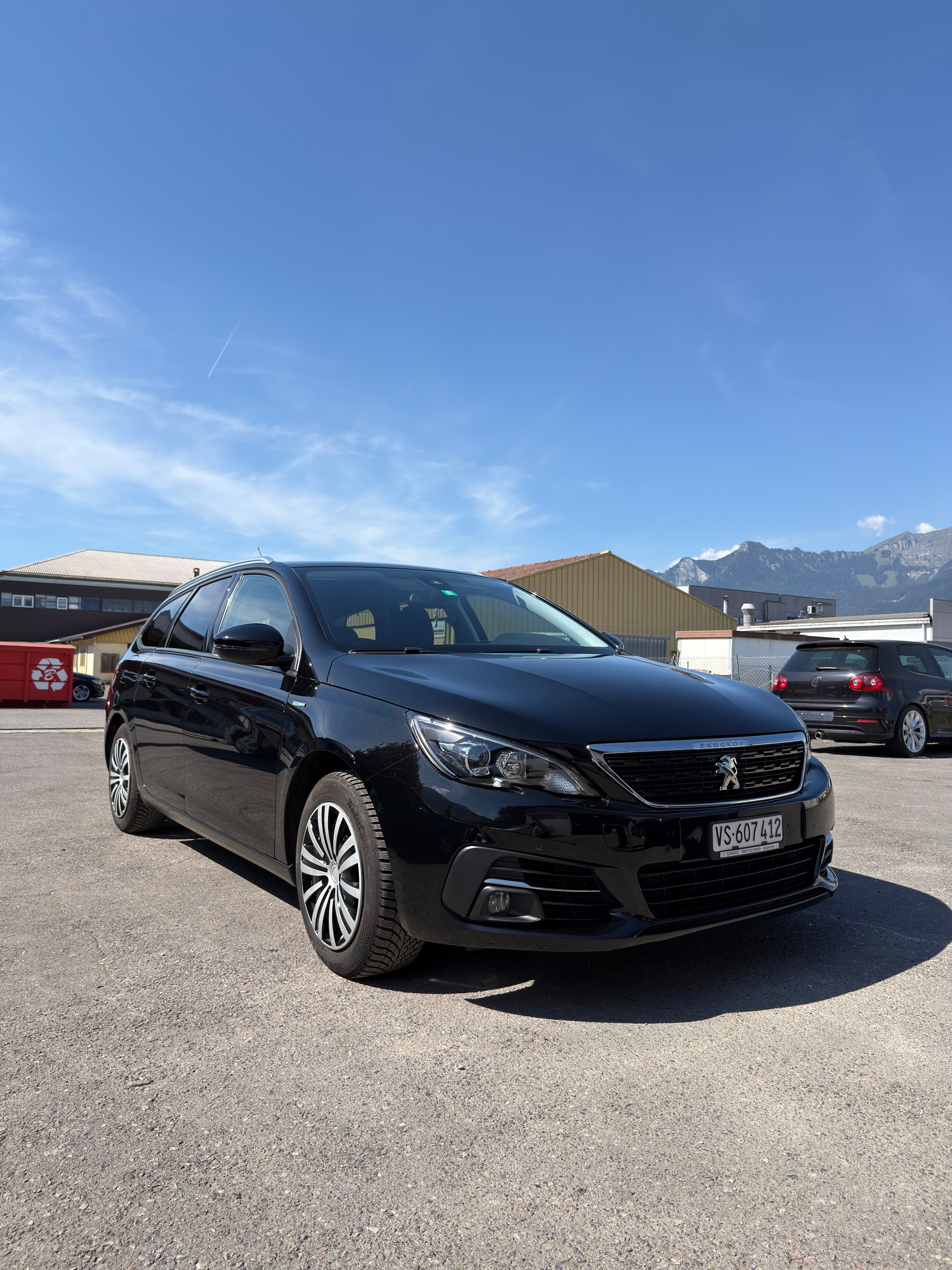 PEUGEOT Sw 1.2 PureTech 130 Style S/S-image-0