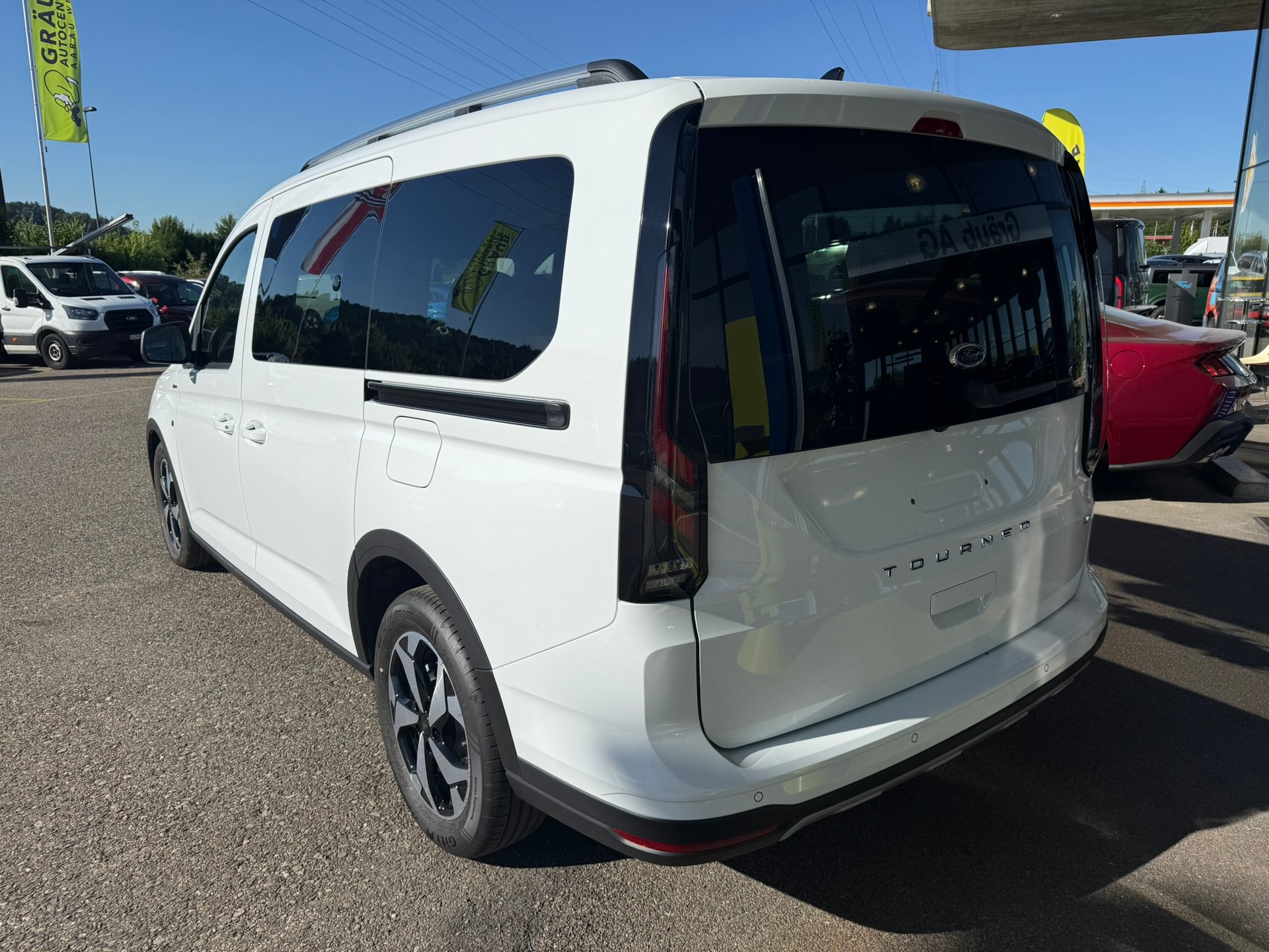 FORD Grand Tourneo Connect 2.0 EcoBlue AWD Active-image-4