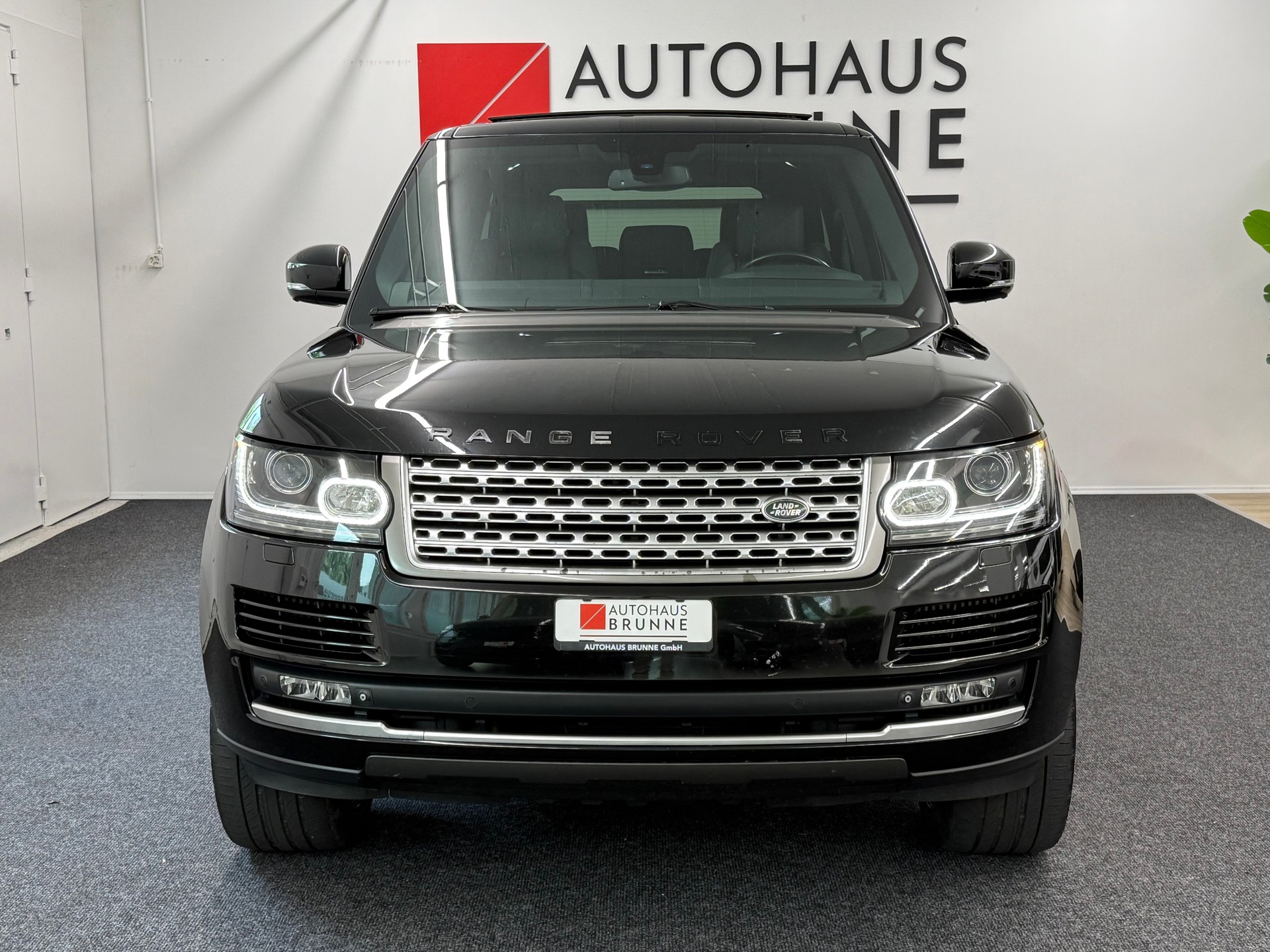 LAND ROVER Range Rover 4.4 SDV8 Vogue Automatic-image-1