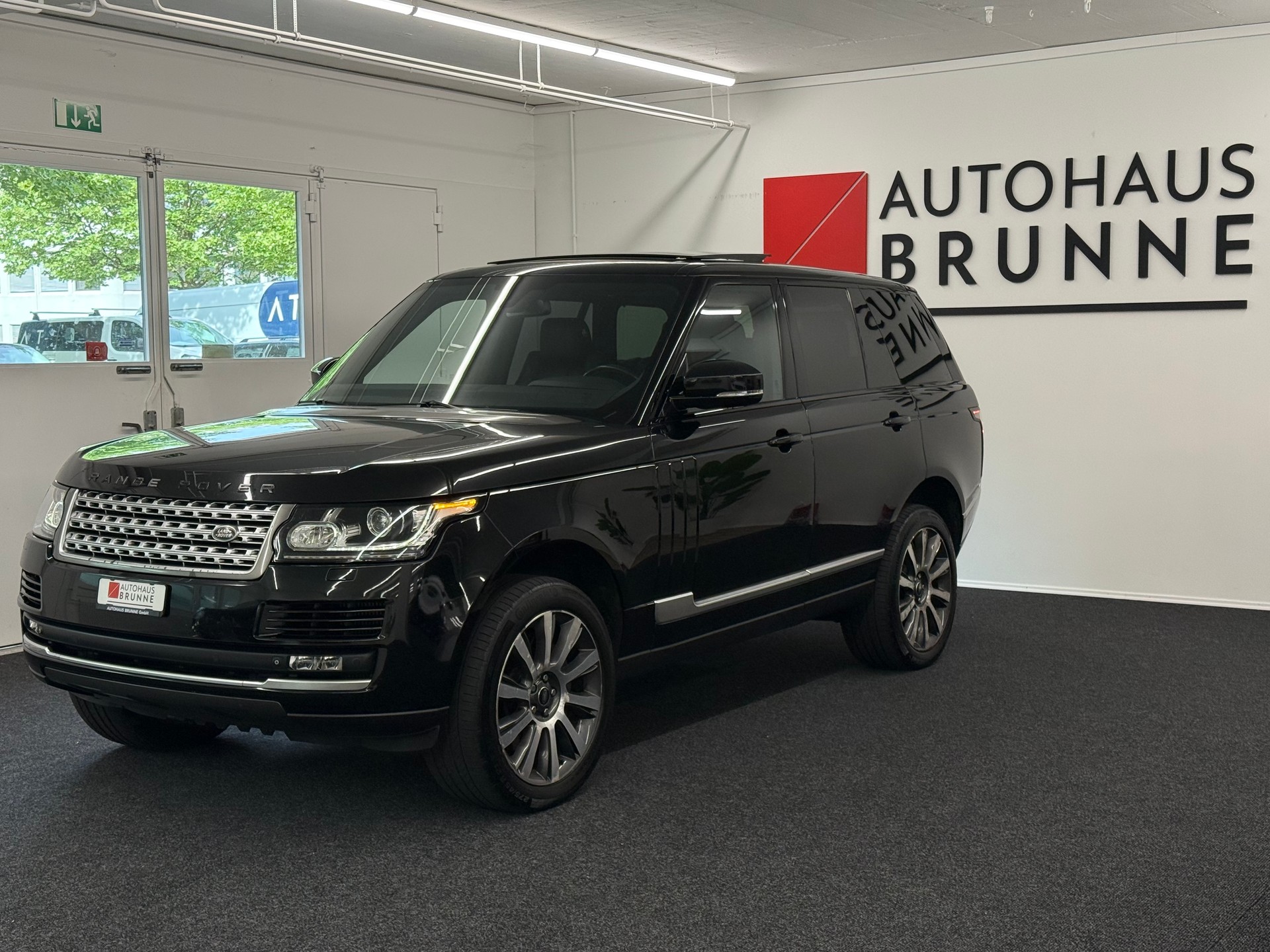 LAND ROVER Range Rover 4.4 SDV8 Vogue Automatic-image-0