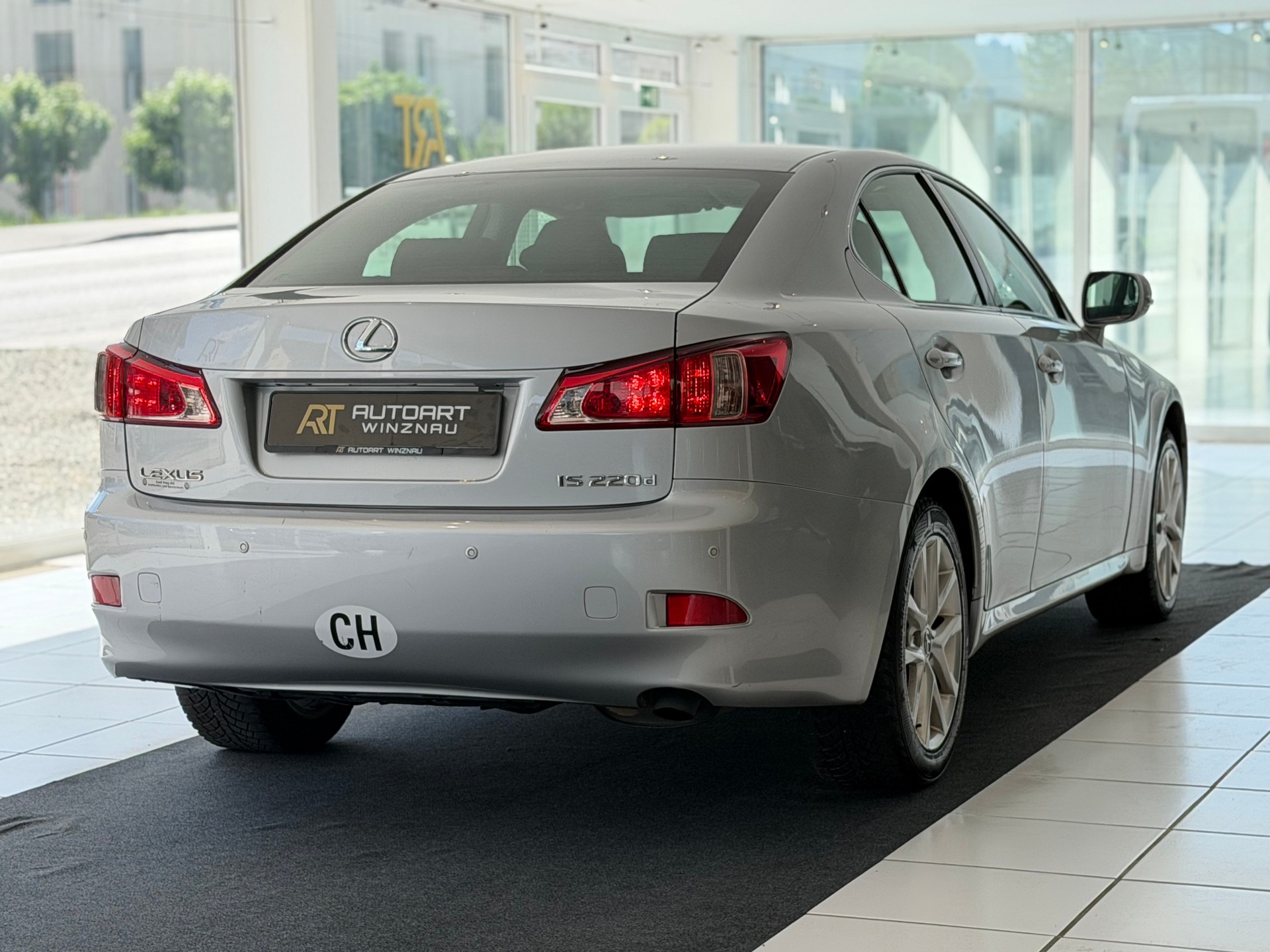 LEXUS IS 220d Edition **Frisch ab MFK & Service**-image-6