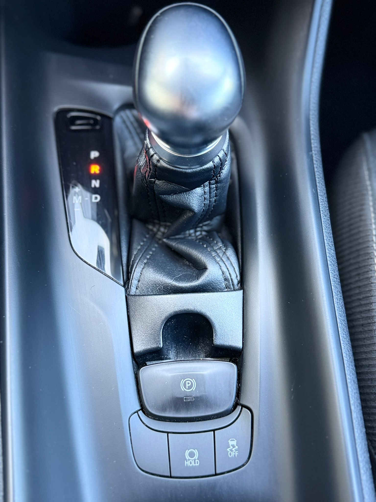 TOYOTA C-HR 1.2 Turbo Comfort 4x4-image-19