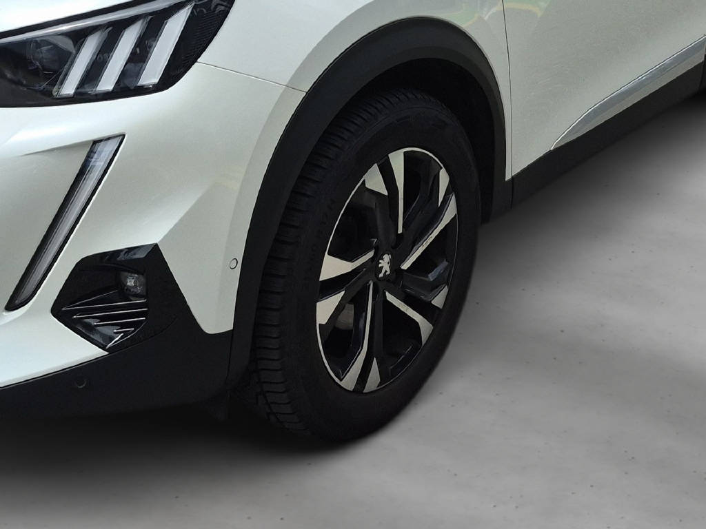 PEUGEOT 2008 Essence 130ch EAT8 GT-image-3