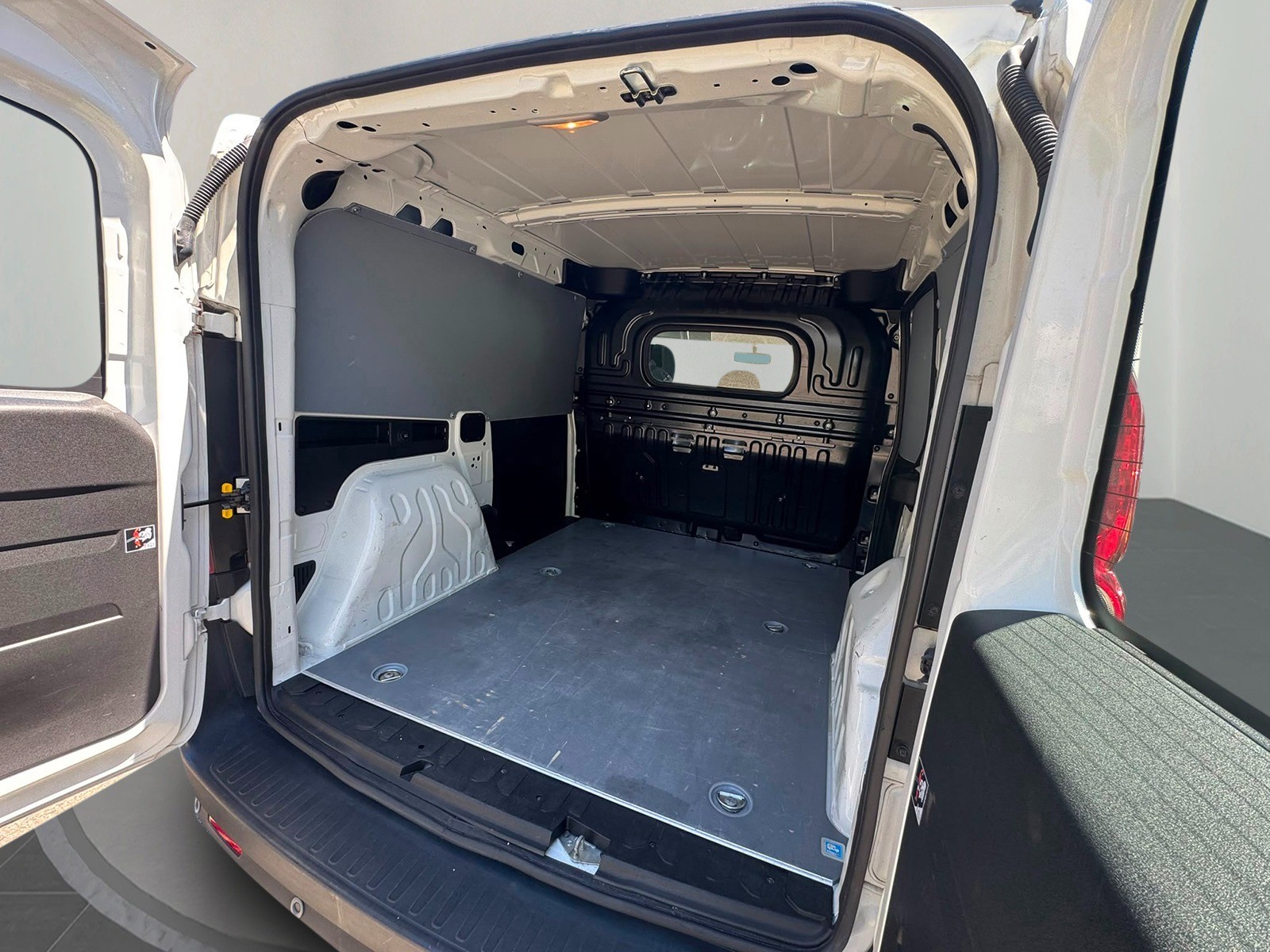 FIAT Doblò 1.6 Multijet Cargo Swiss-image-4