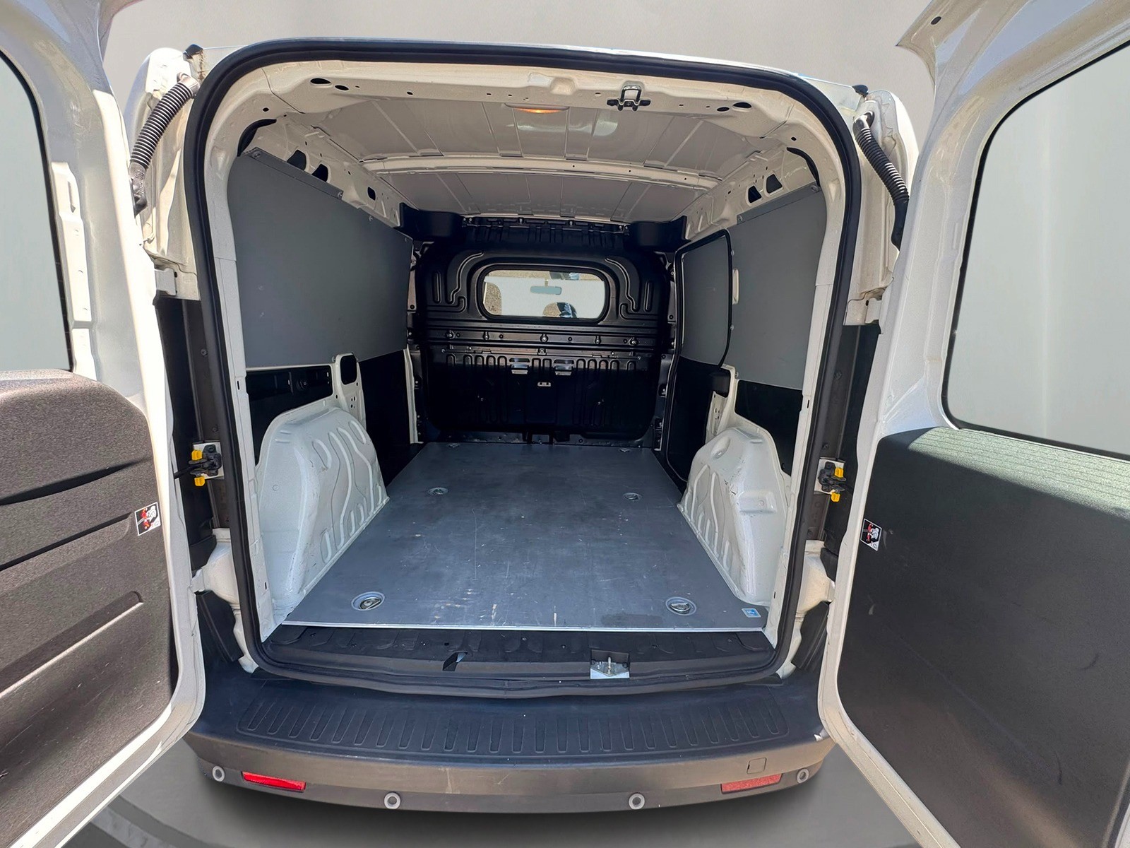 FIAT Doblò 1.6 Multijet Cargo Swiss-image-5
