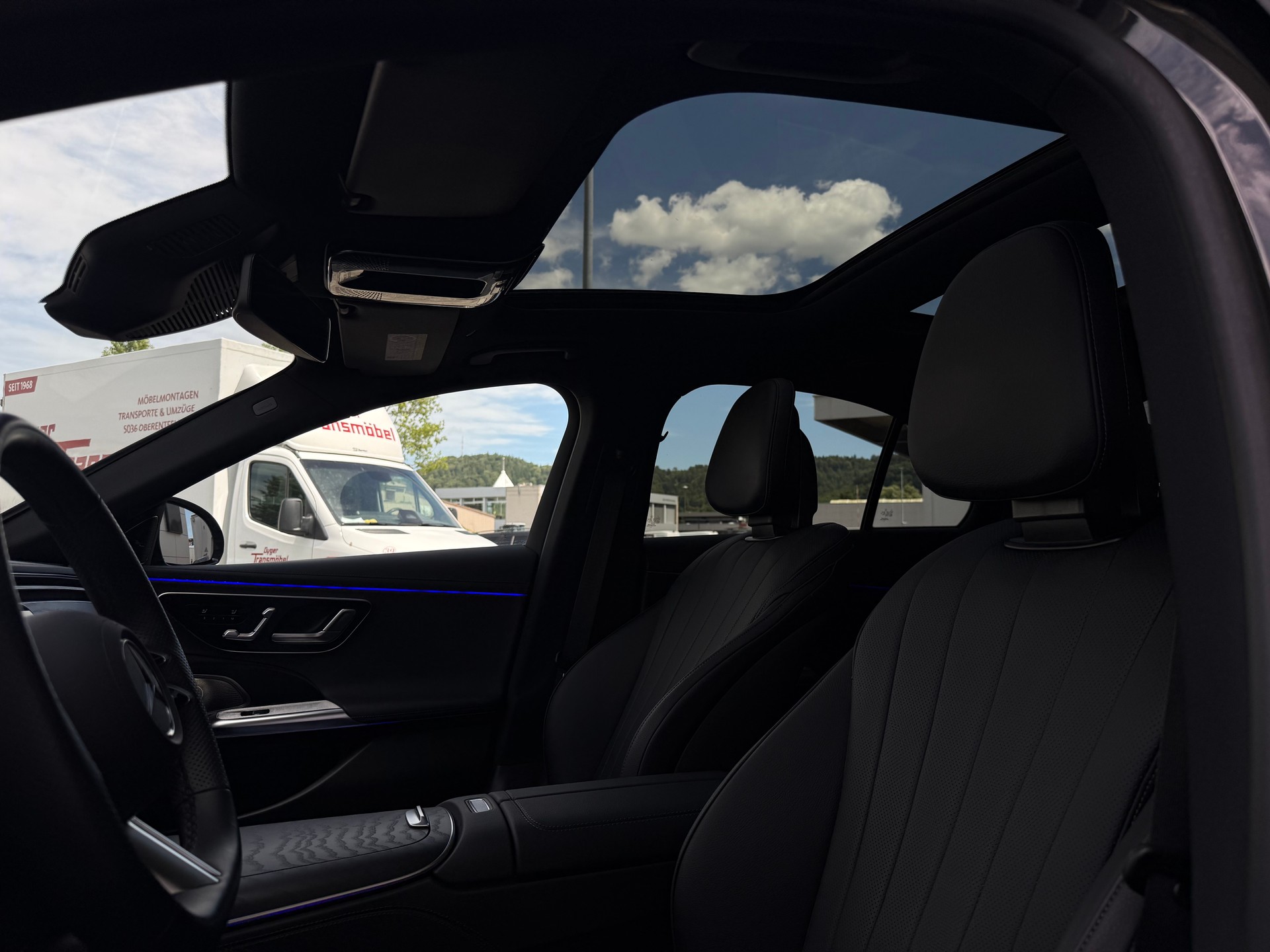MERCEDES-BENZ E 200 AMG Line 9G-Tronic 4Matic-image-4