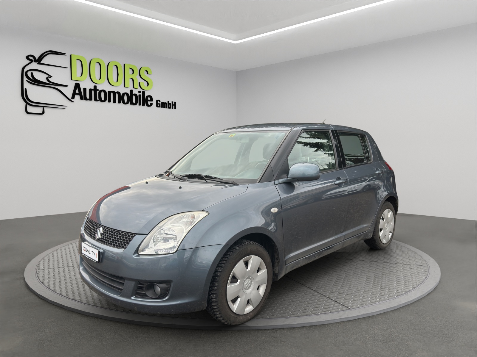 SUZUKI Swift 1.3i 16V GL Top 4x4-image-2