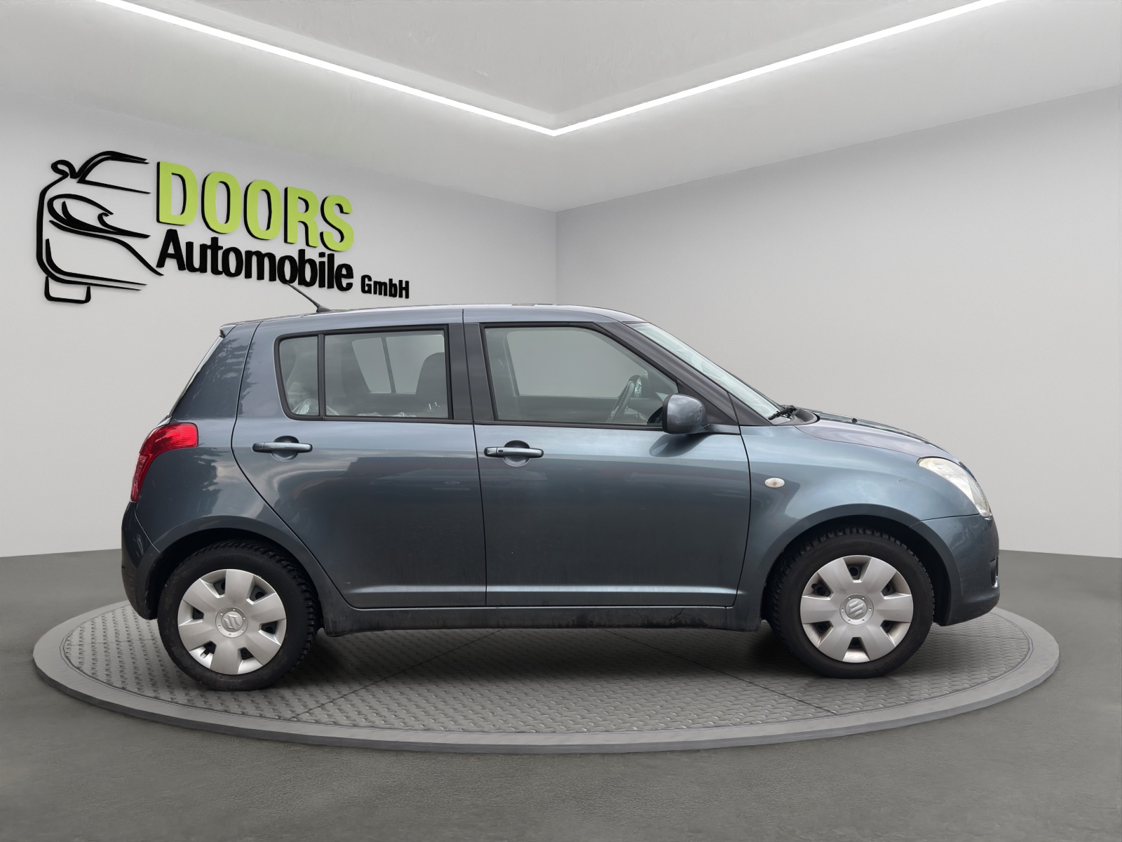 SUZUKI Swift 1.3i 16V GL Top 4x4-image-7