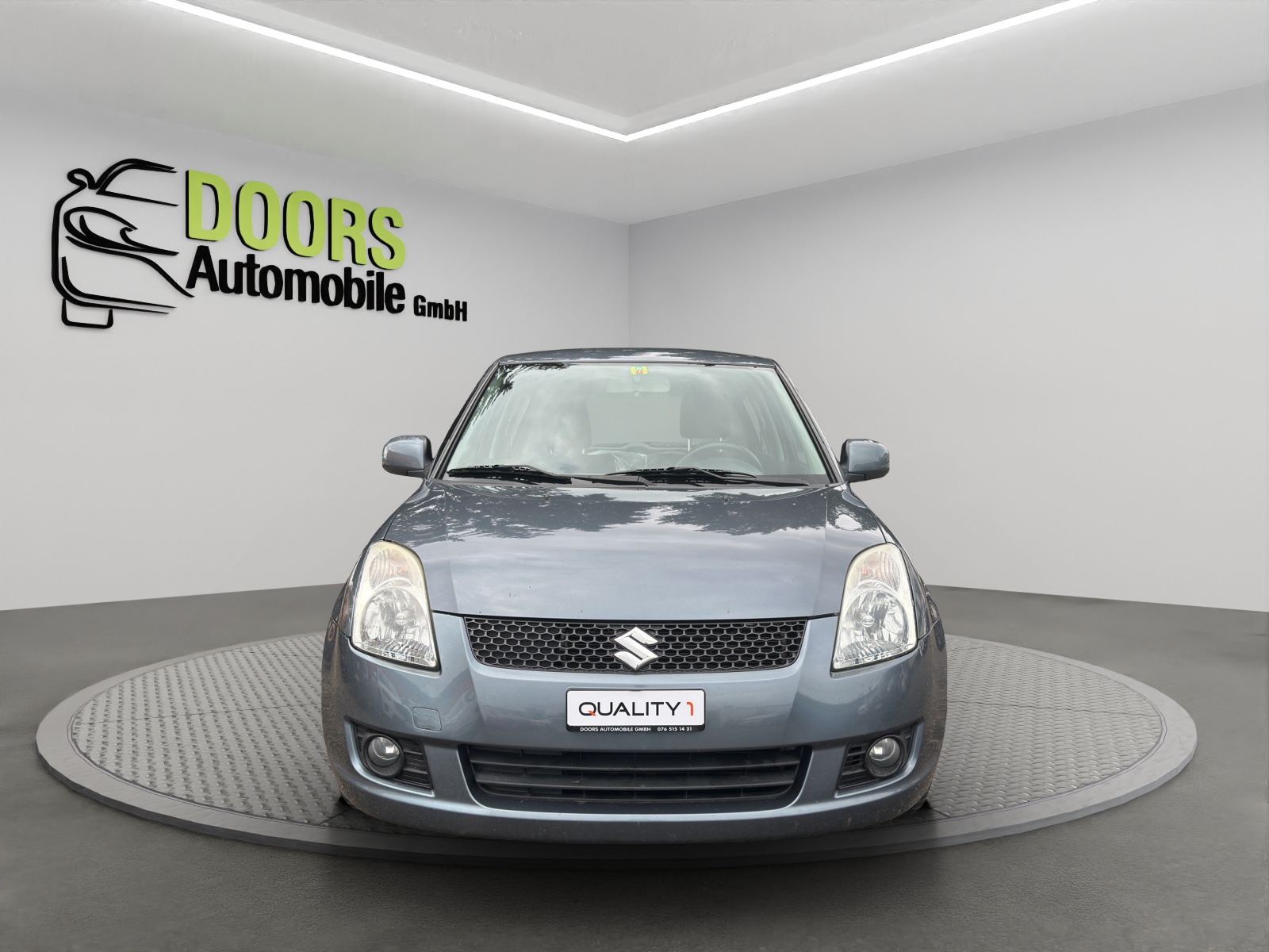 SUZUKI Swift 1.3i 16V GL Top 4x4-image-1