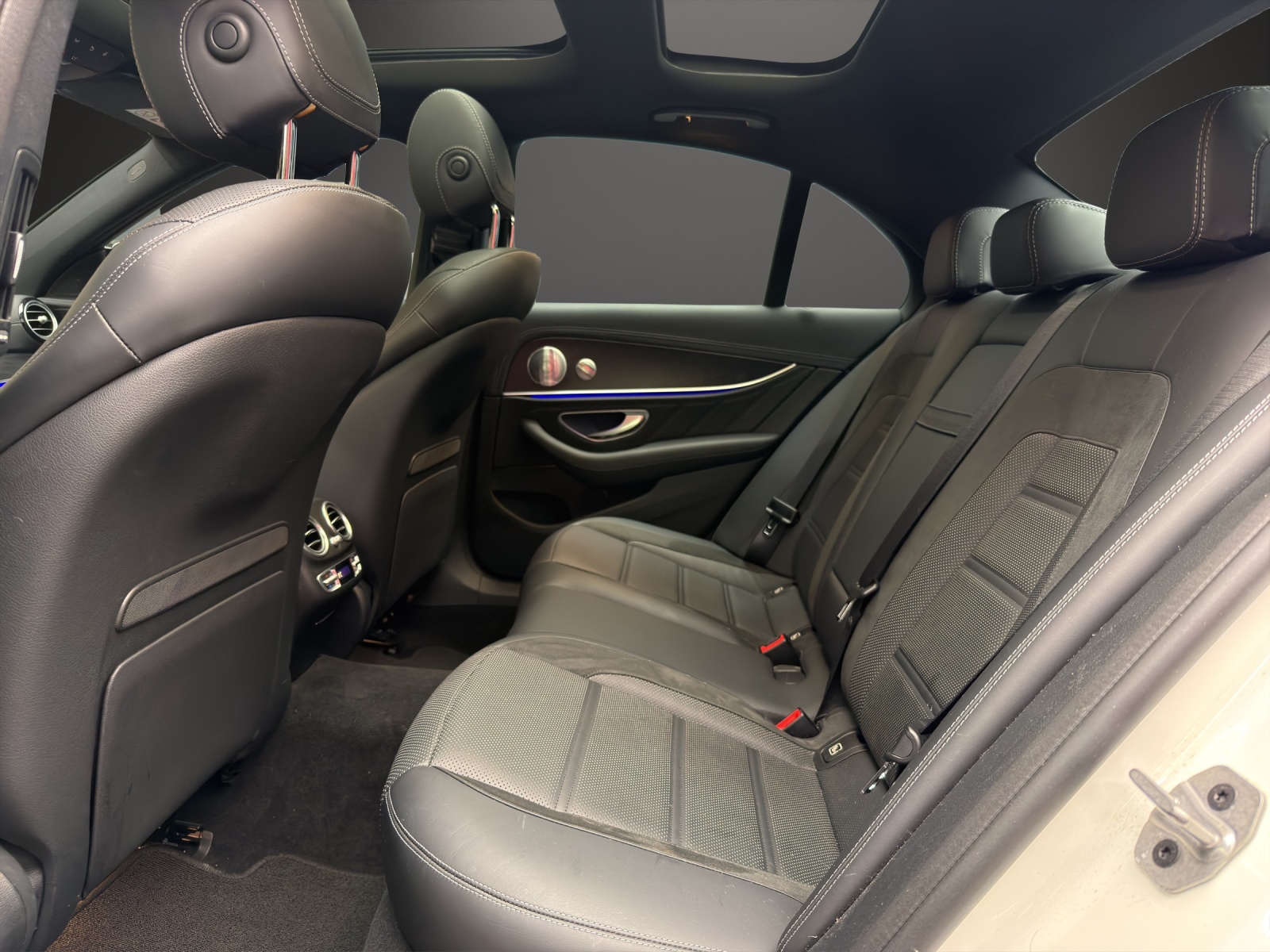 MERCEDES-BENZ E 53 AMG 4Matic+-image-9