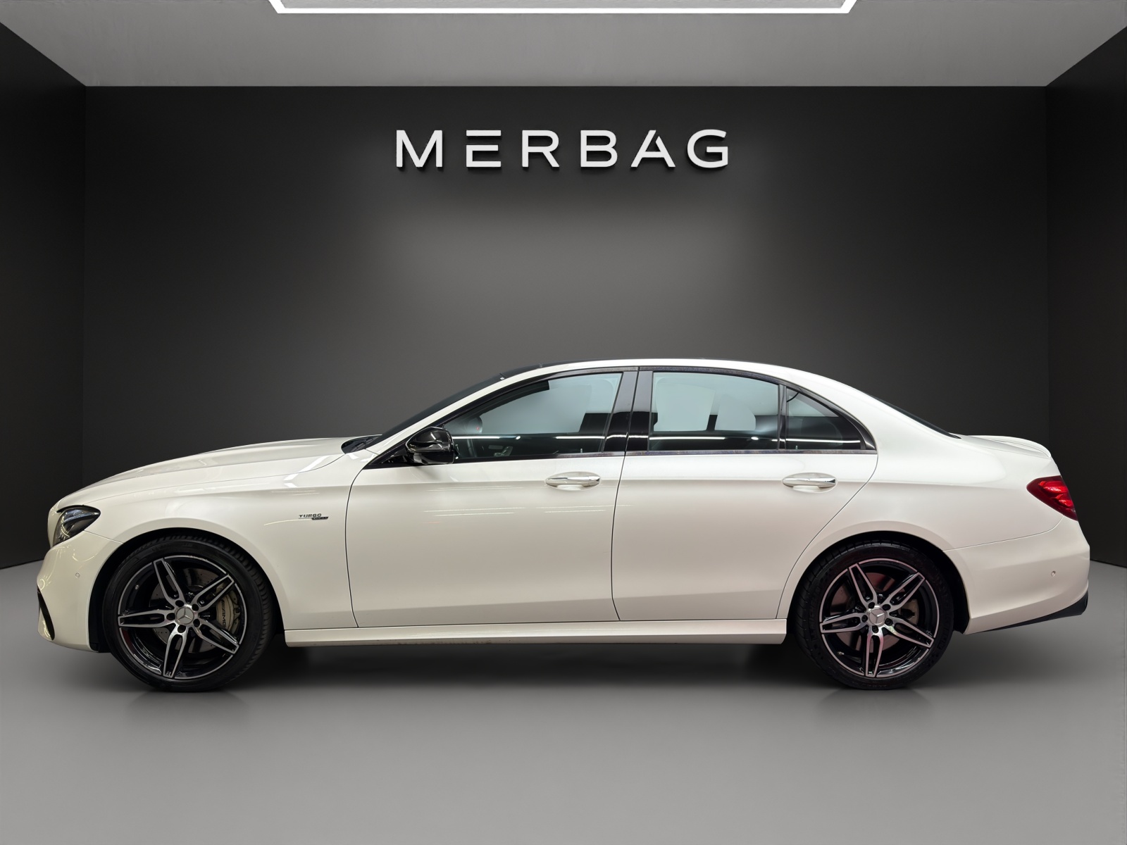 MERCEDES-BENZ E 53 AMG 4Matic+-image-2