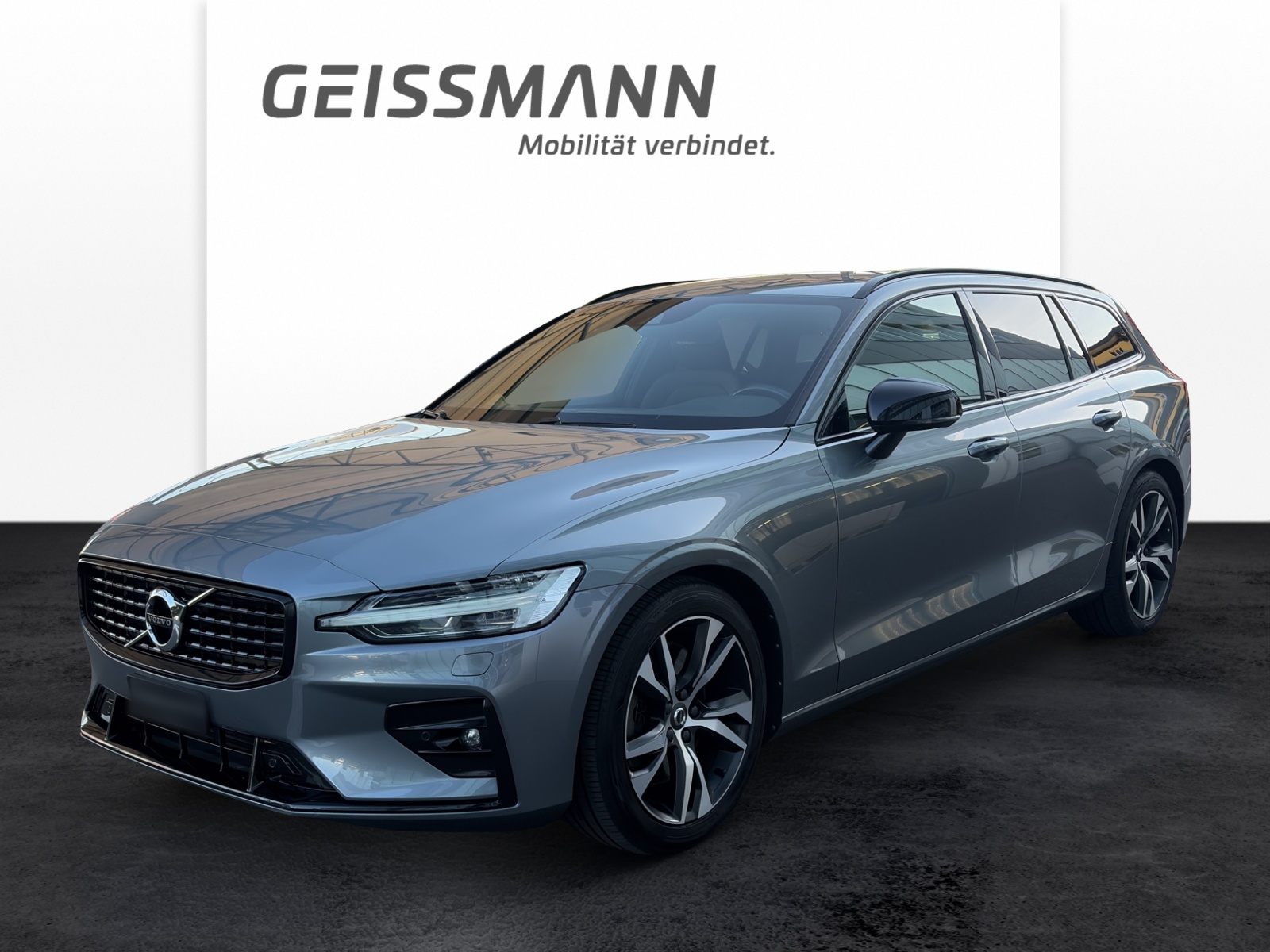 VOLVO V60 2.0 B5 R-Design AWD-image-0