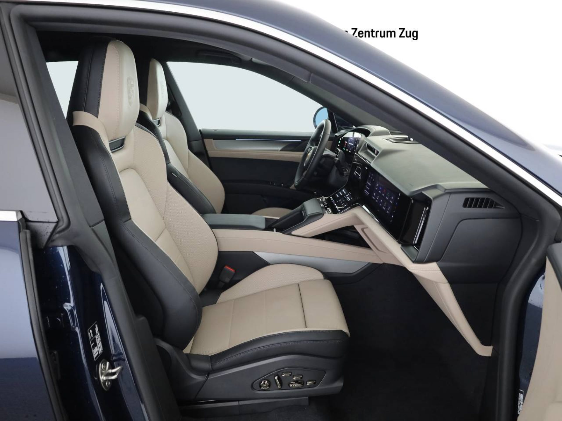 PORSCHE Cayenne S Electric-image-9