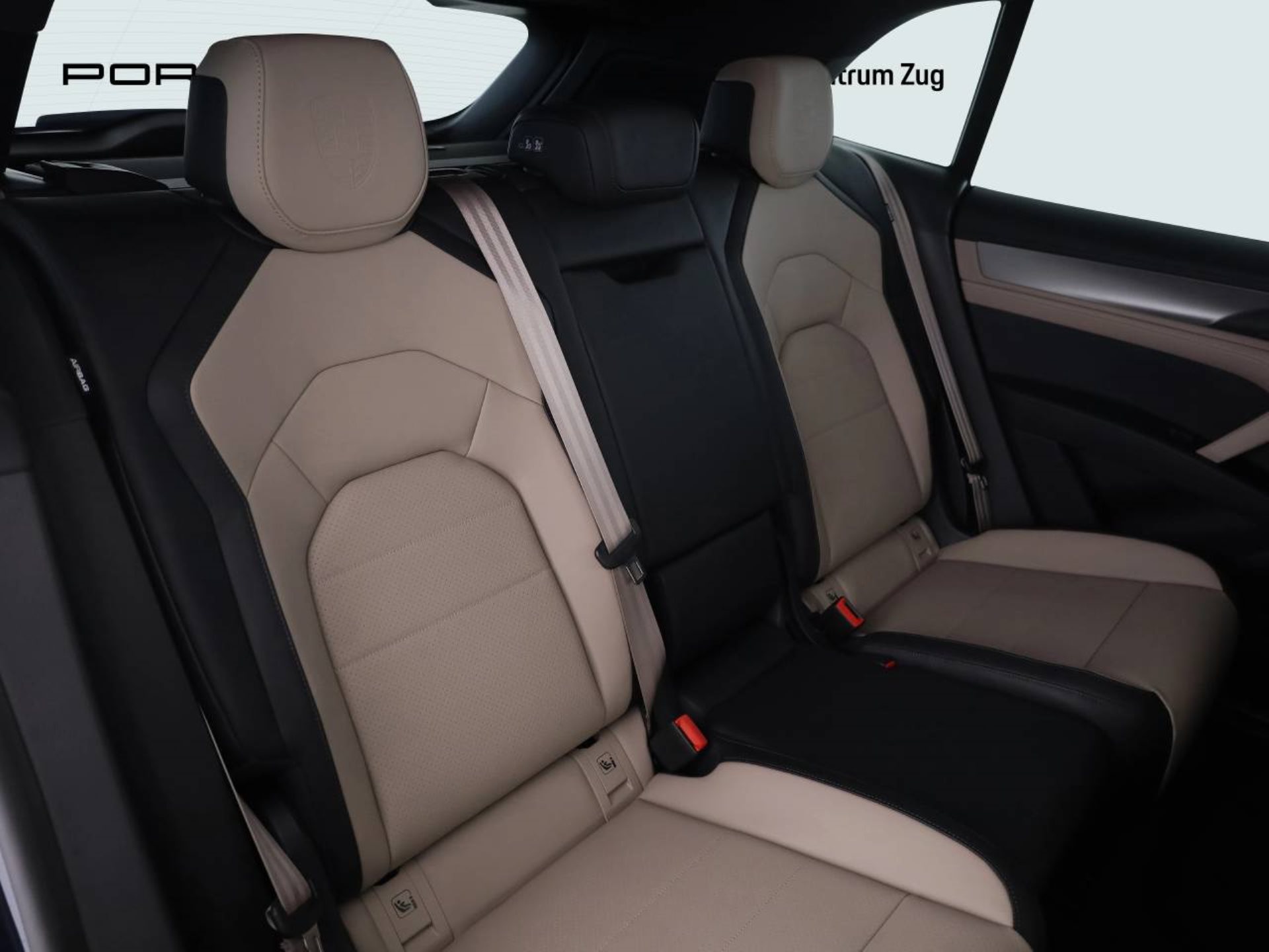 PORSCHE Cayenne S Electric-image-11