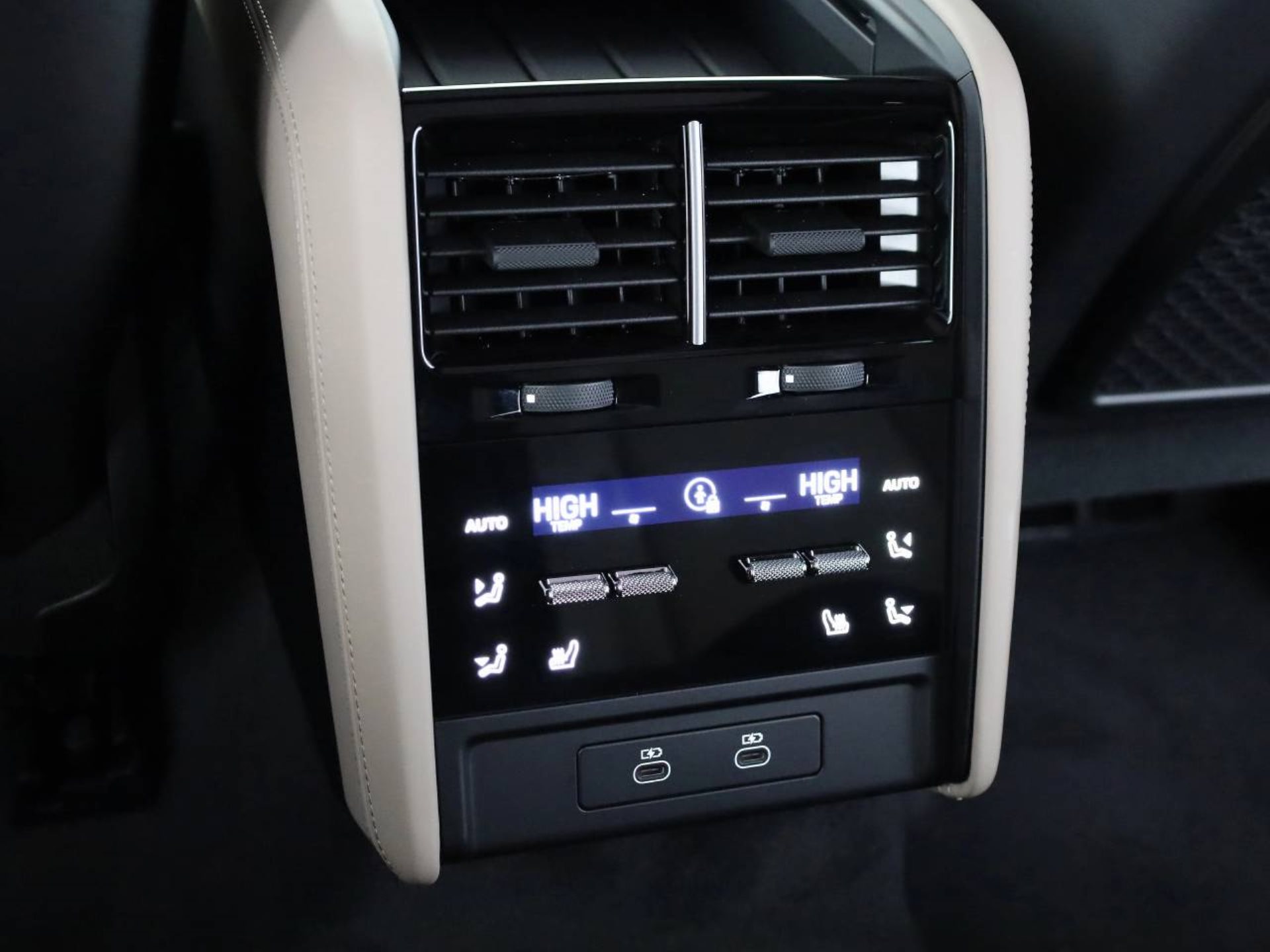 PORSCHE Cayenne S Electric-image-18
