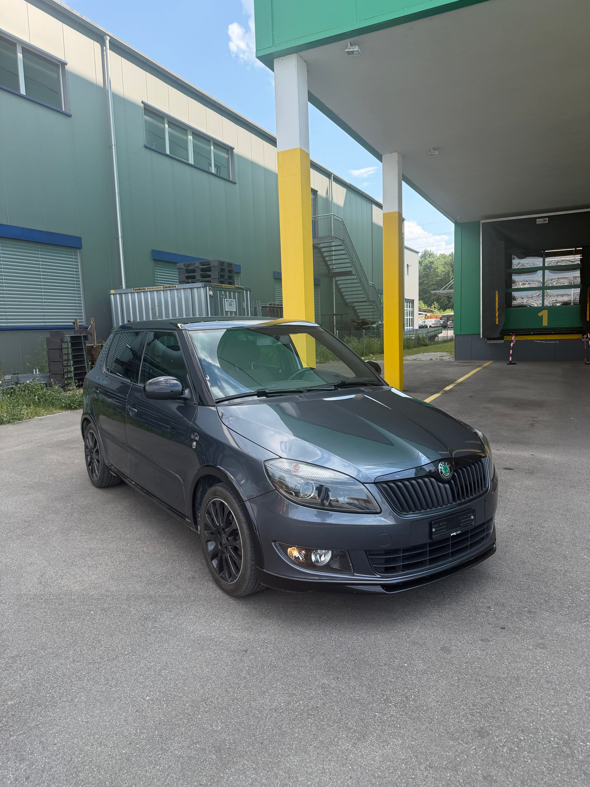 SKODA Fabia 1.2 TSI Monte Carlo-image-0