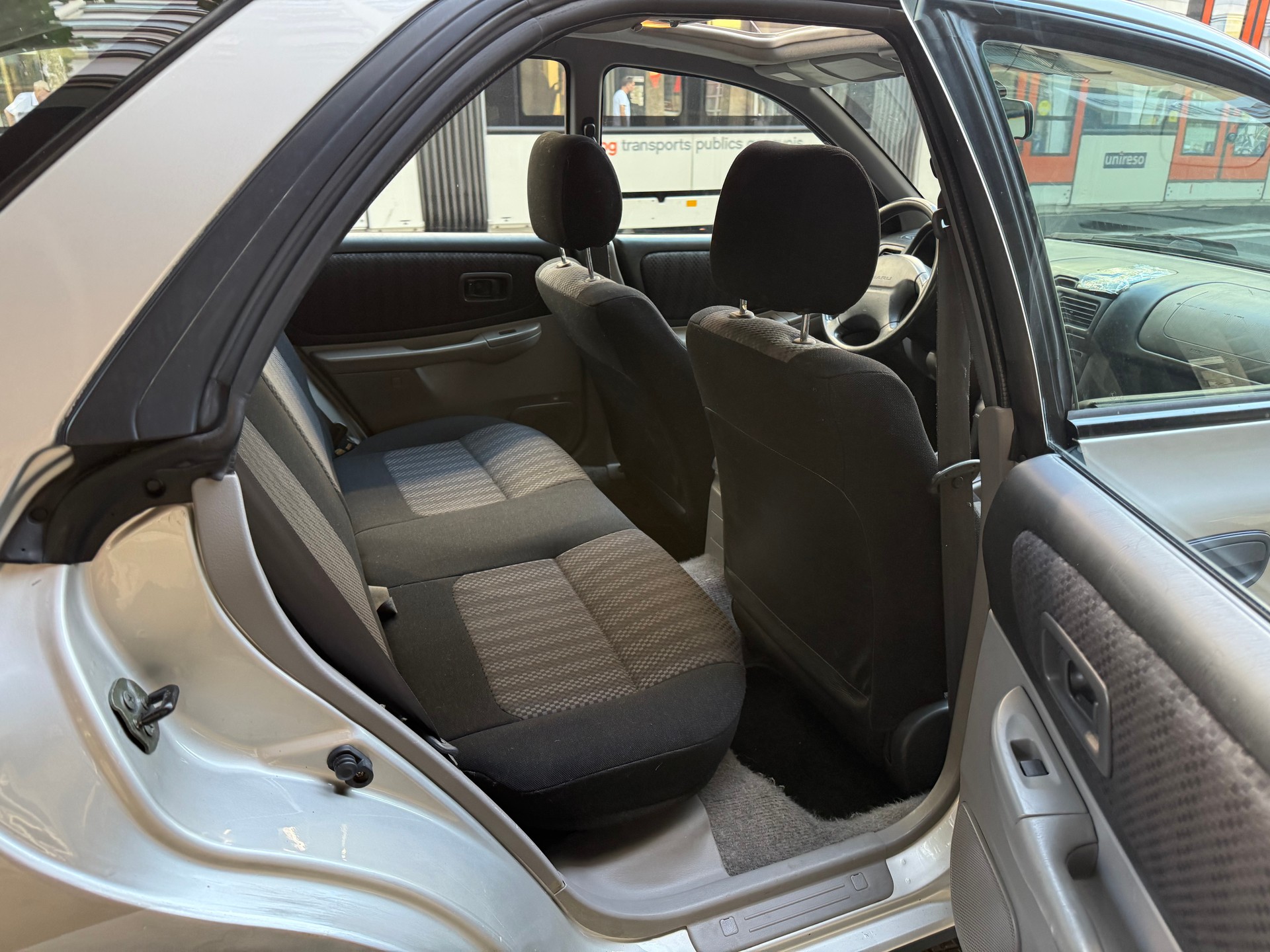 SUBARU IMPREZA-image-12