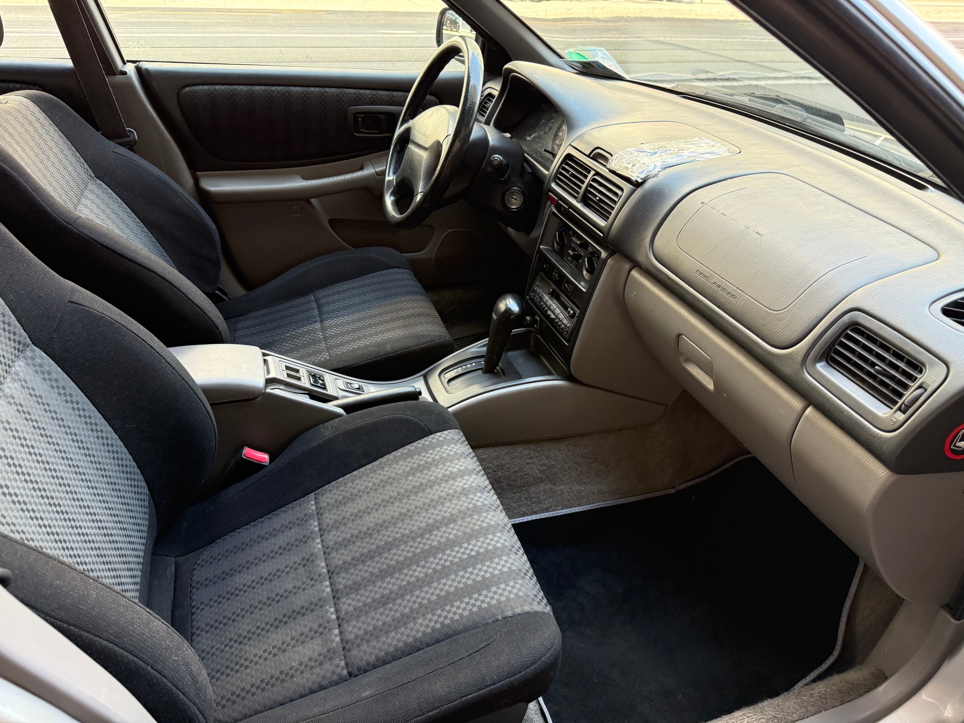SUBARU IMPREZA-image-11