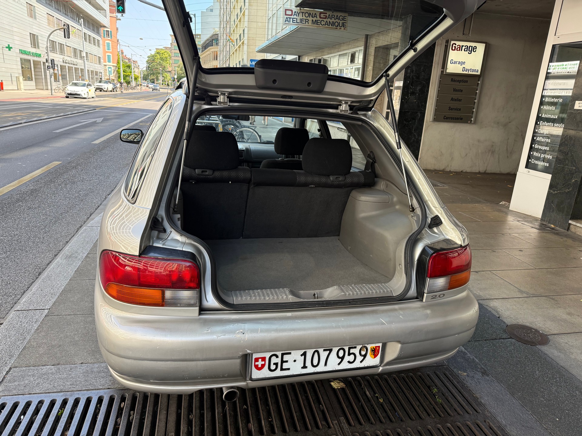 SUBARU IMPREZA-image-8