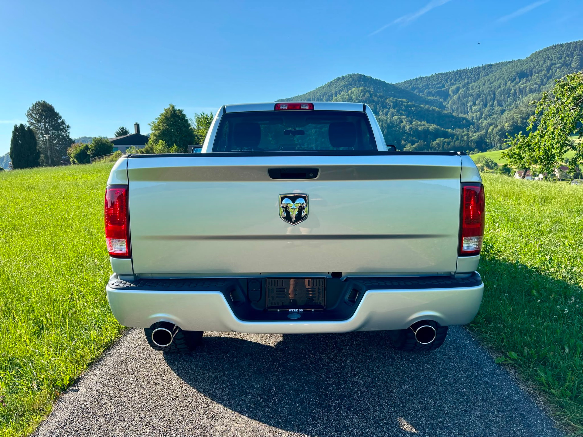 DODGE Ram 1500-image-3