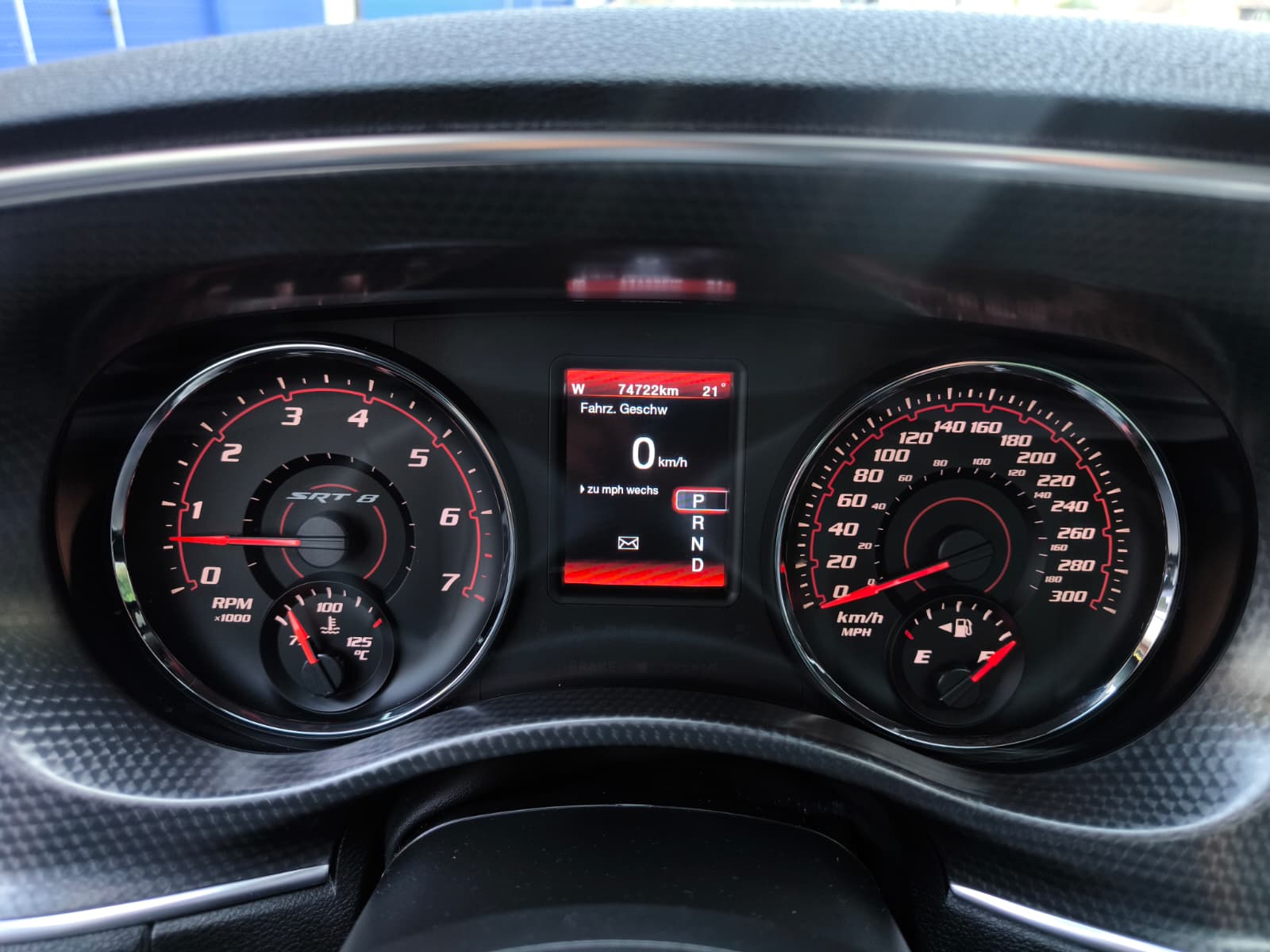 DODGE Charger 6.4 SRT-8-image-19