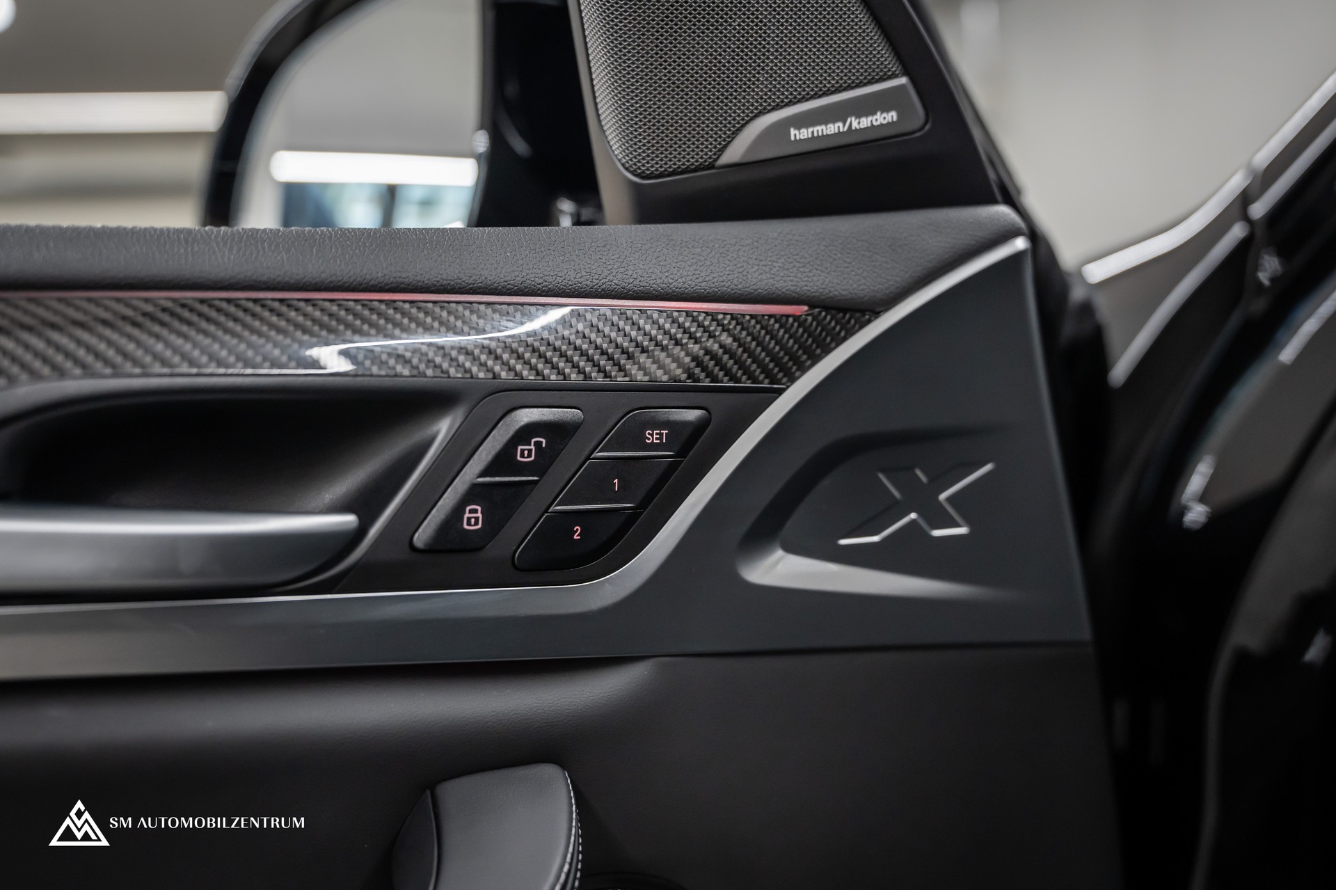 BMW X3 M Competition / Panorama / 50 Jahre BMW M / 360° / Head-Up / Laserlight-image-25