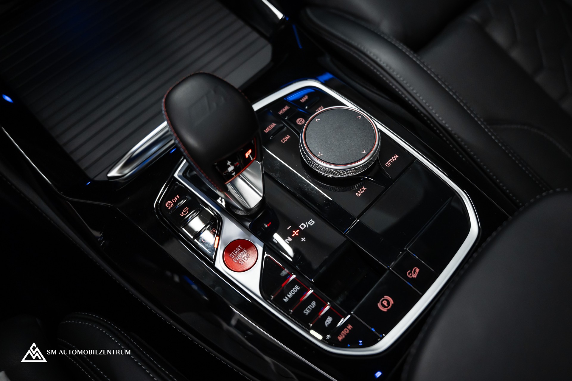 BMW X3 M Competition / Panorama / 50 Jahre BMW M / 360° / Head-Up / Laserlight-image-33