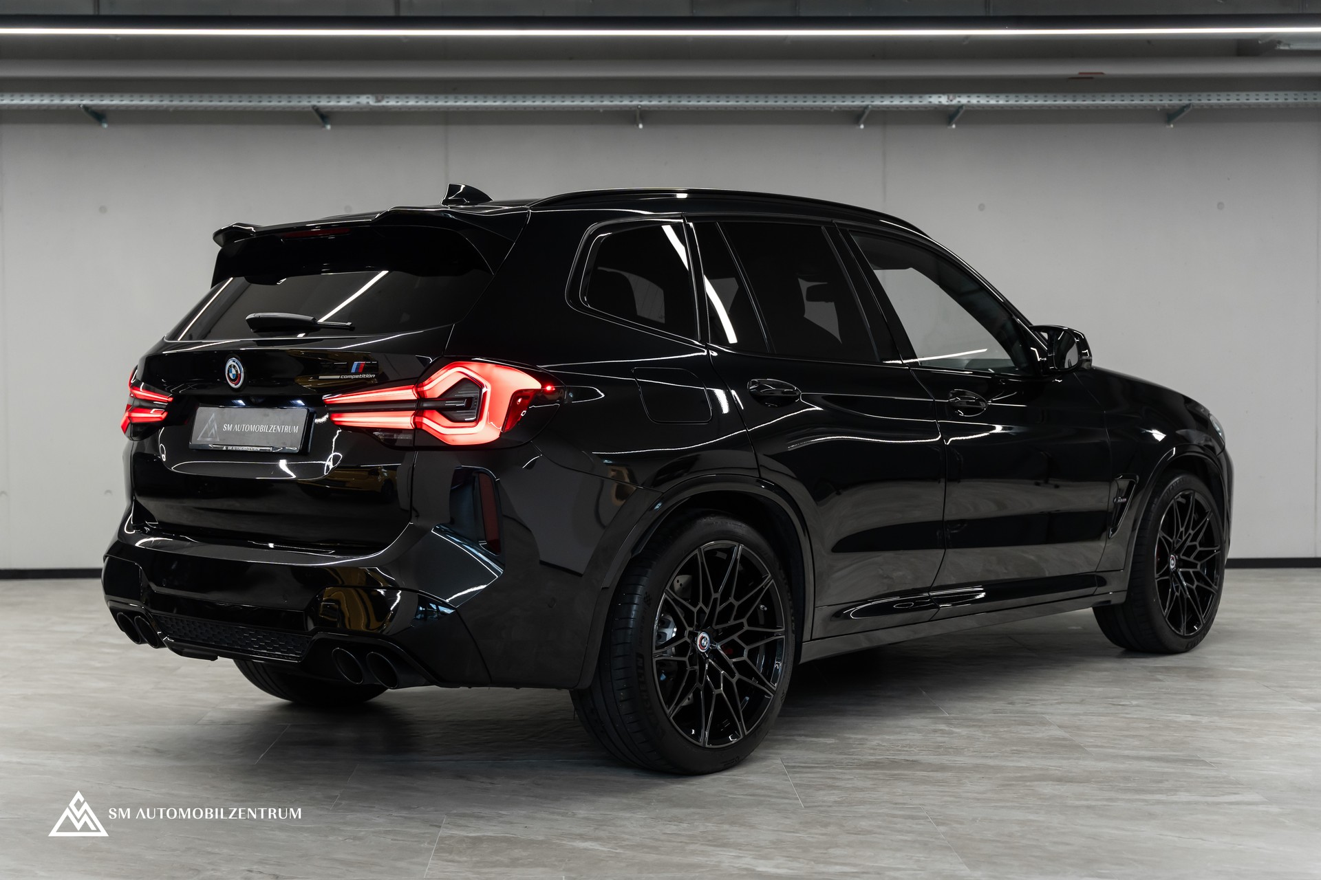 BMW X3 M Competition / Panorama / 50 Jahre BMW M / 360° / Head-Up / Laserlight-image-1