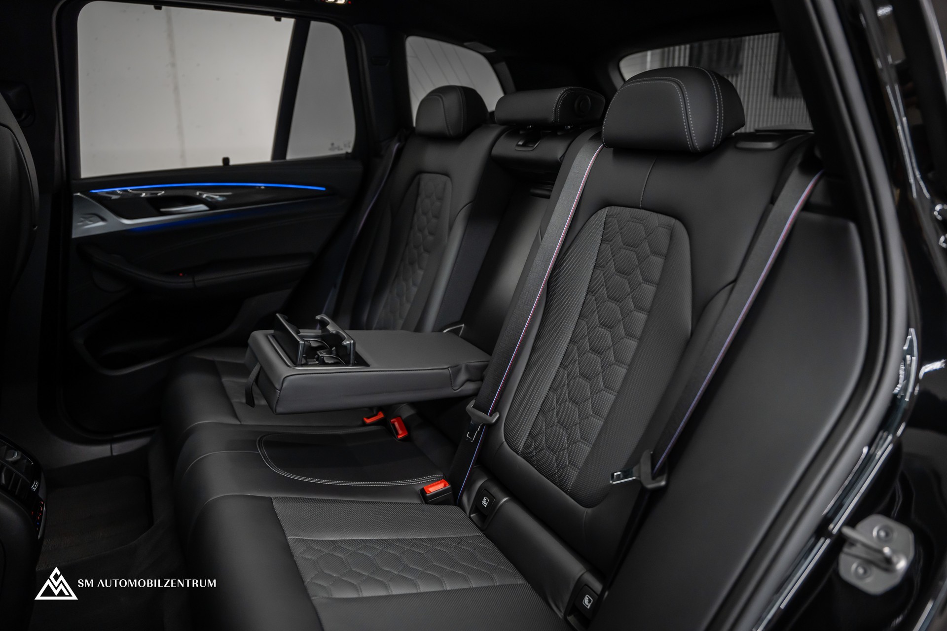 BMW X3 M Competition / Panorama / 50 Jahre BMW M / 360° / Head-Up / Laserlight-image-21