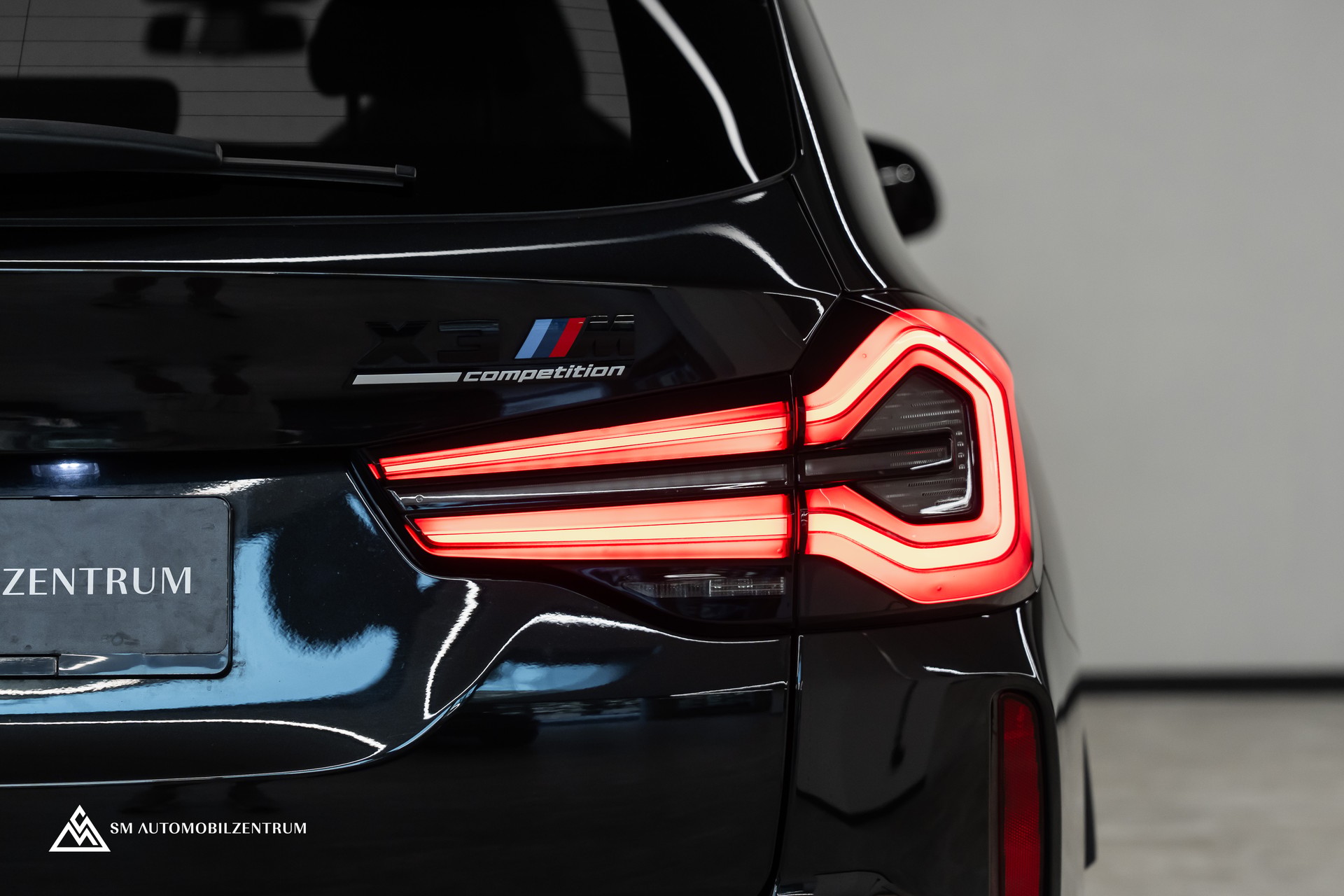 BMW X3 M Competition / Panorama / 50 Jahre BMW M / 360° / Head-Up / Laserlight-image-14