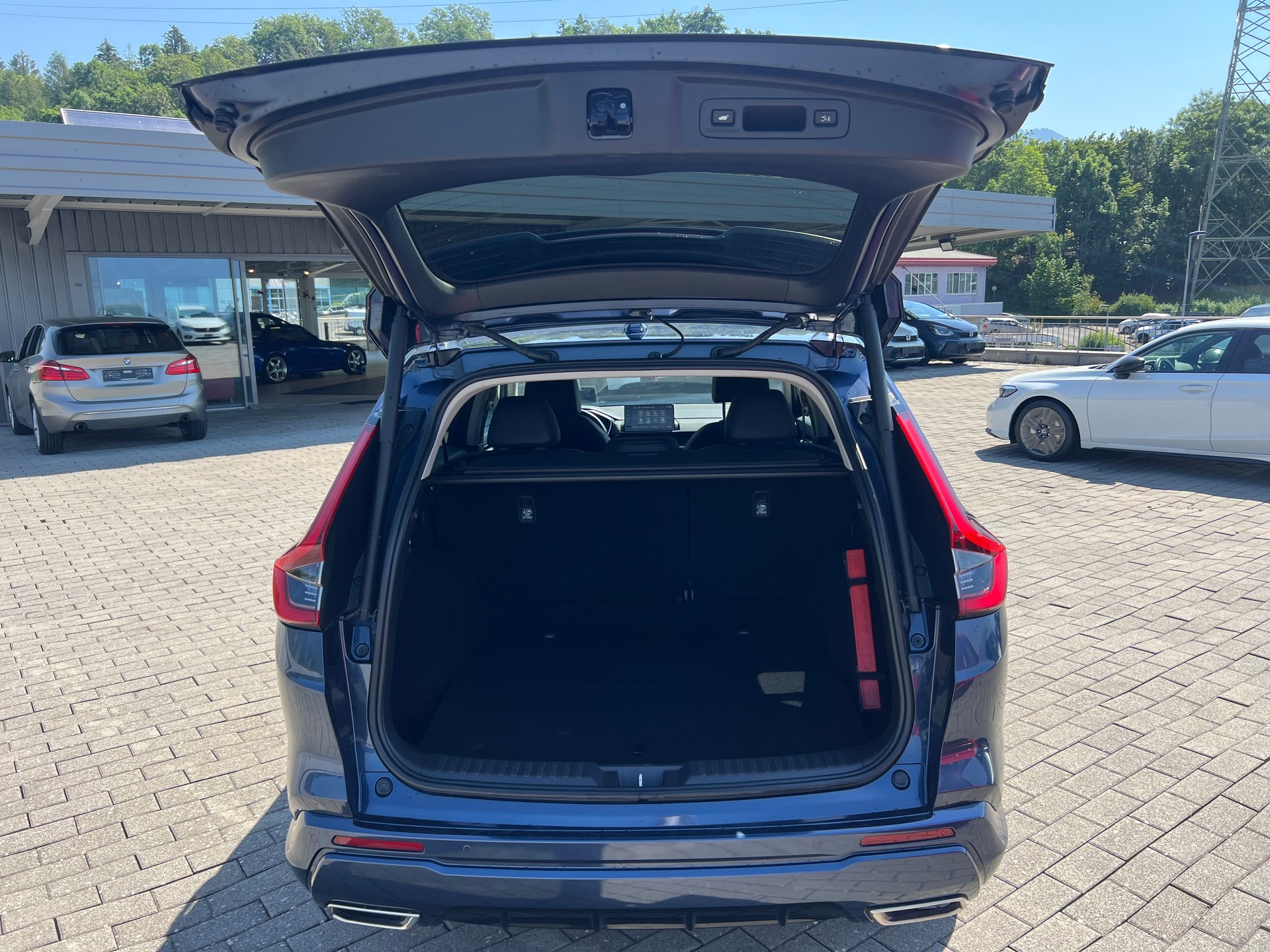 HONDA CR-V 2.0i MMD Hybrid Advance 4WD Automatic-image-4