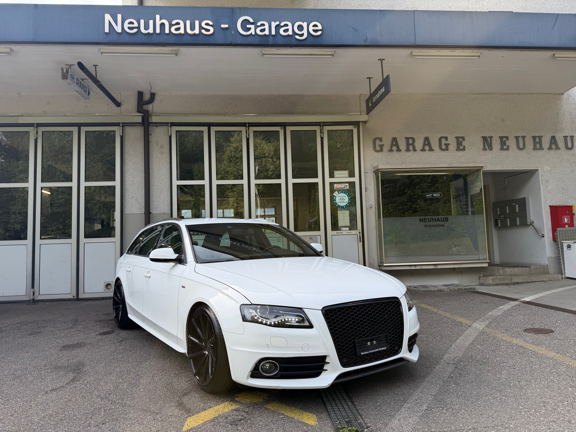 AUDI A4 Avant 2.0 TFSI quattro S-tronic-image-0