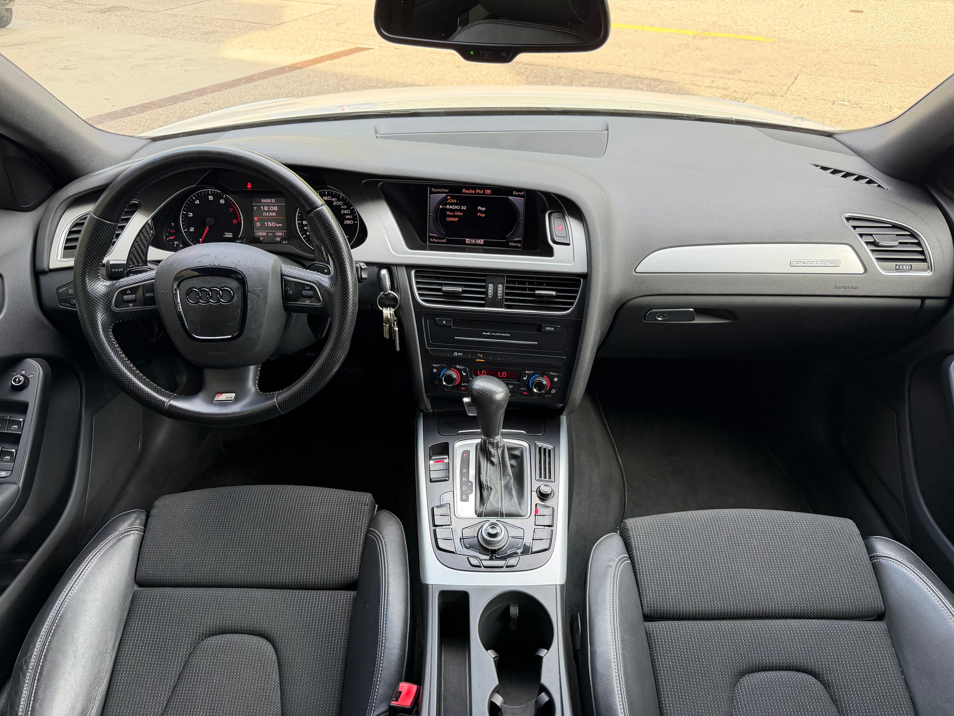 AUDI A4 Avant 2.0 TFSI quattro S-tronic-image-7