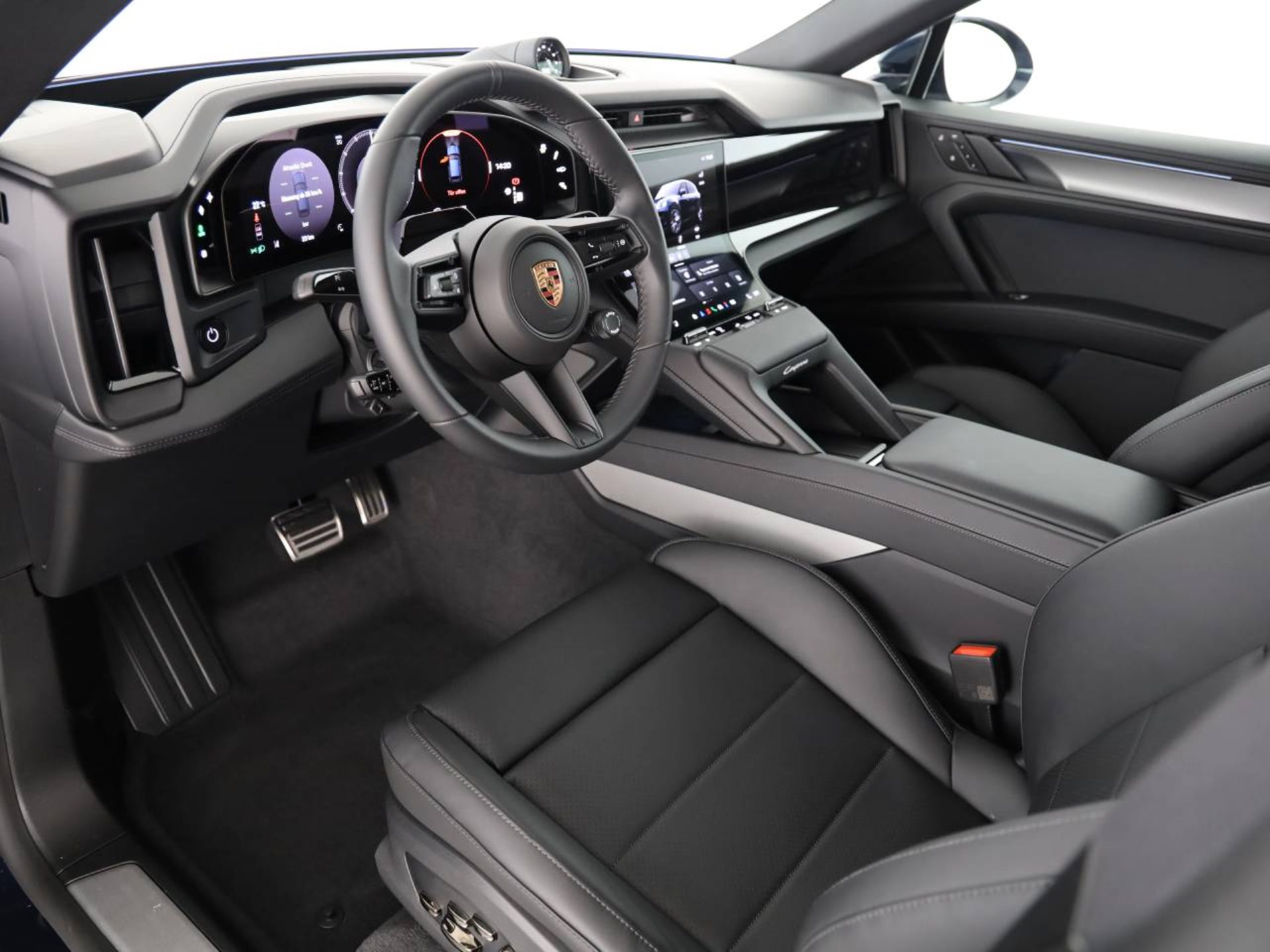 PORSCHE Cayenne Electric-image-3