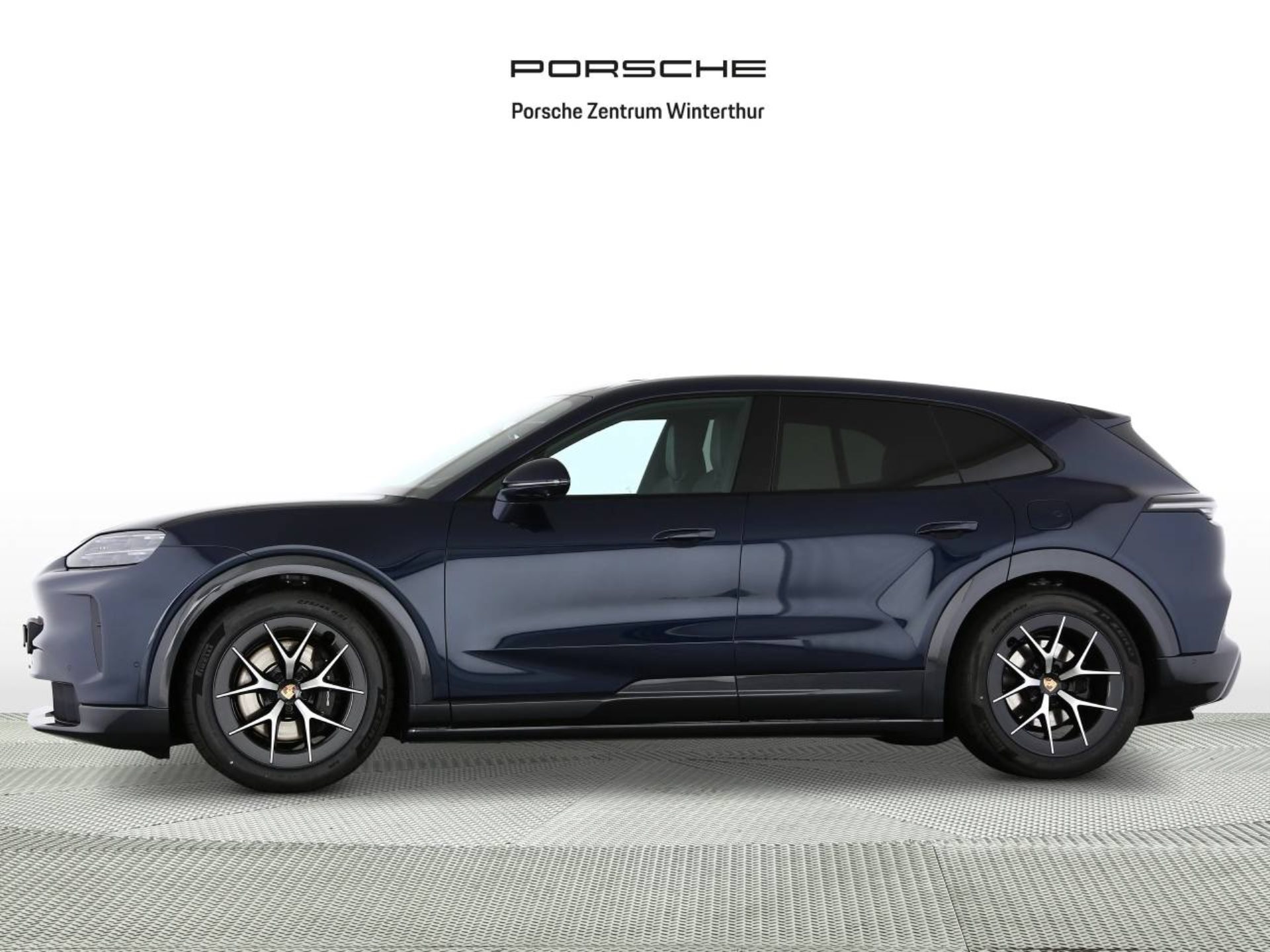 PORSCHE Cayenne Electric-image-1