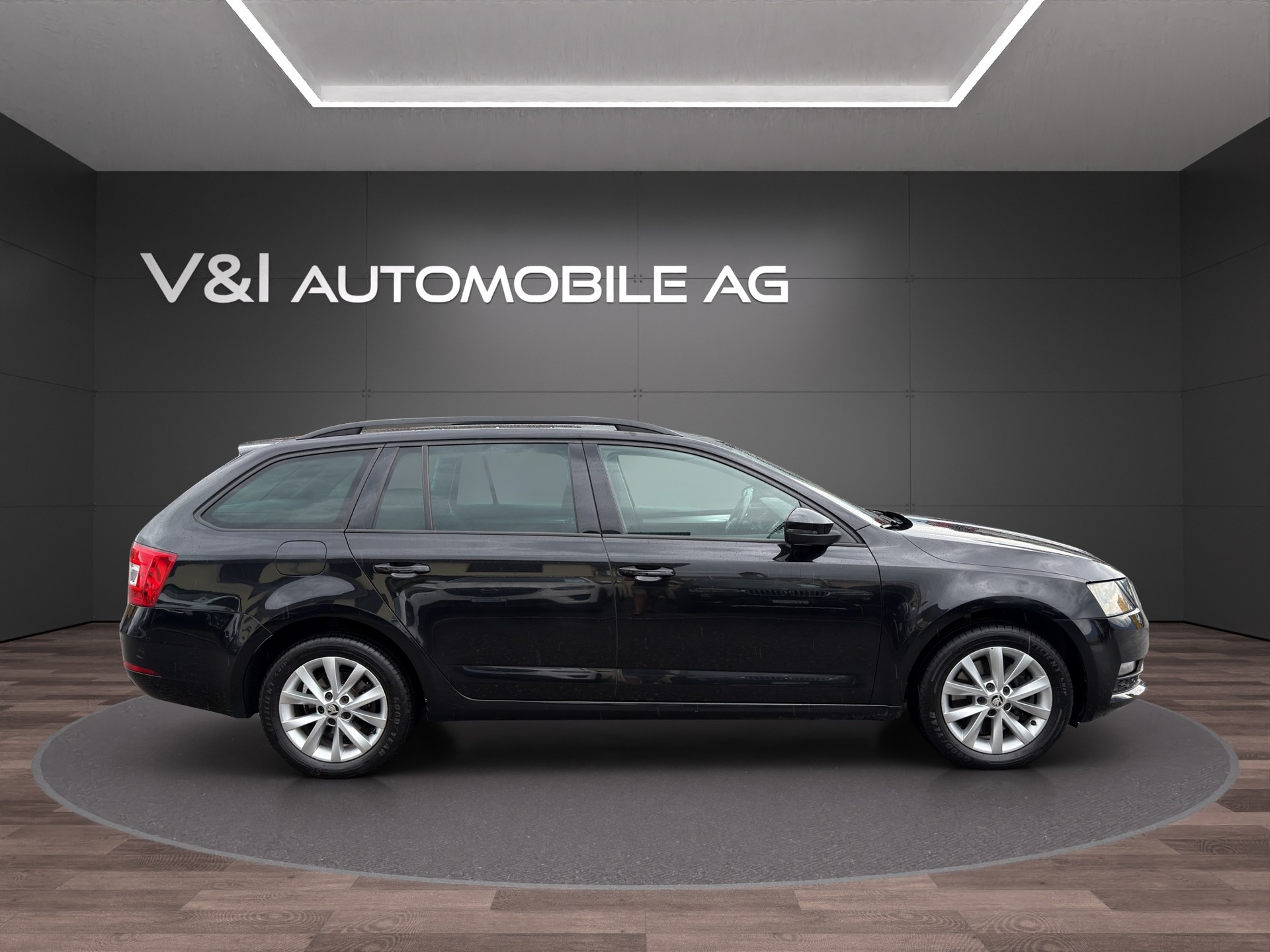 SKODA Octavia Combi 2.0 TDI Ambition 4x4 DSG-image-6