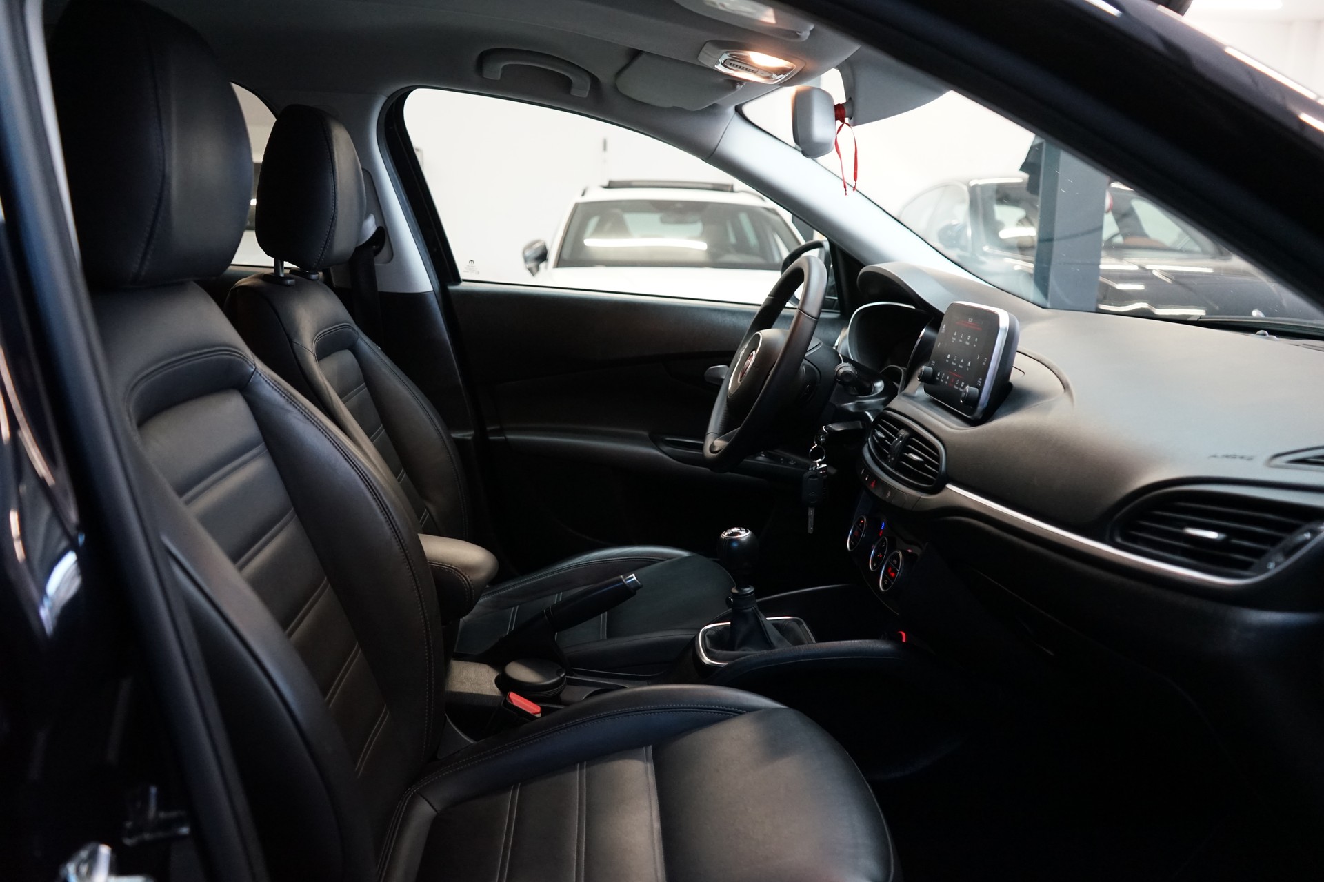 FIAT Tipo 1.6MJ Station Wagon S-Design-image-4