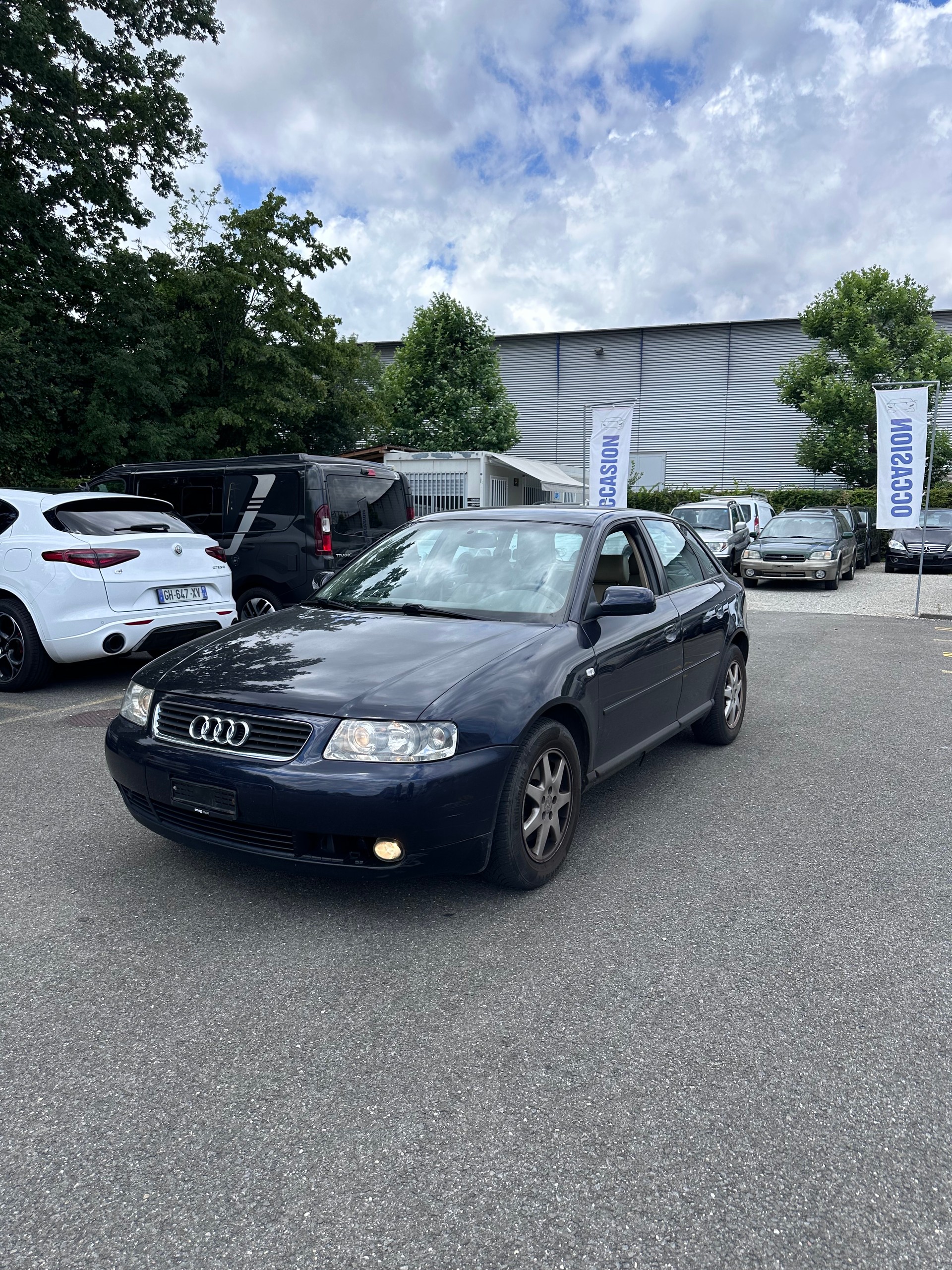 AUDI A3 1.8 T Attraction-image-0