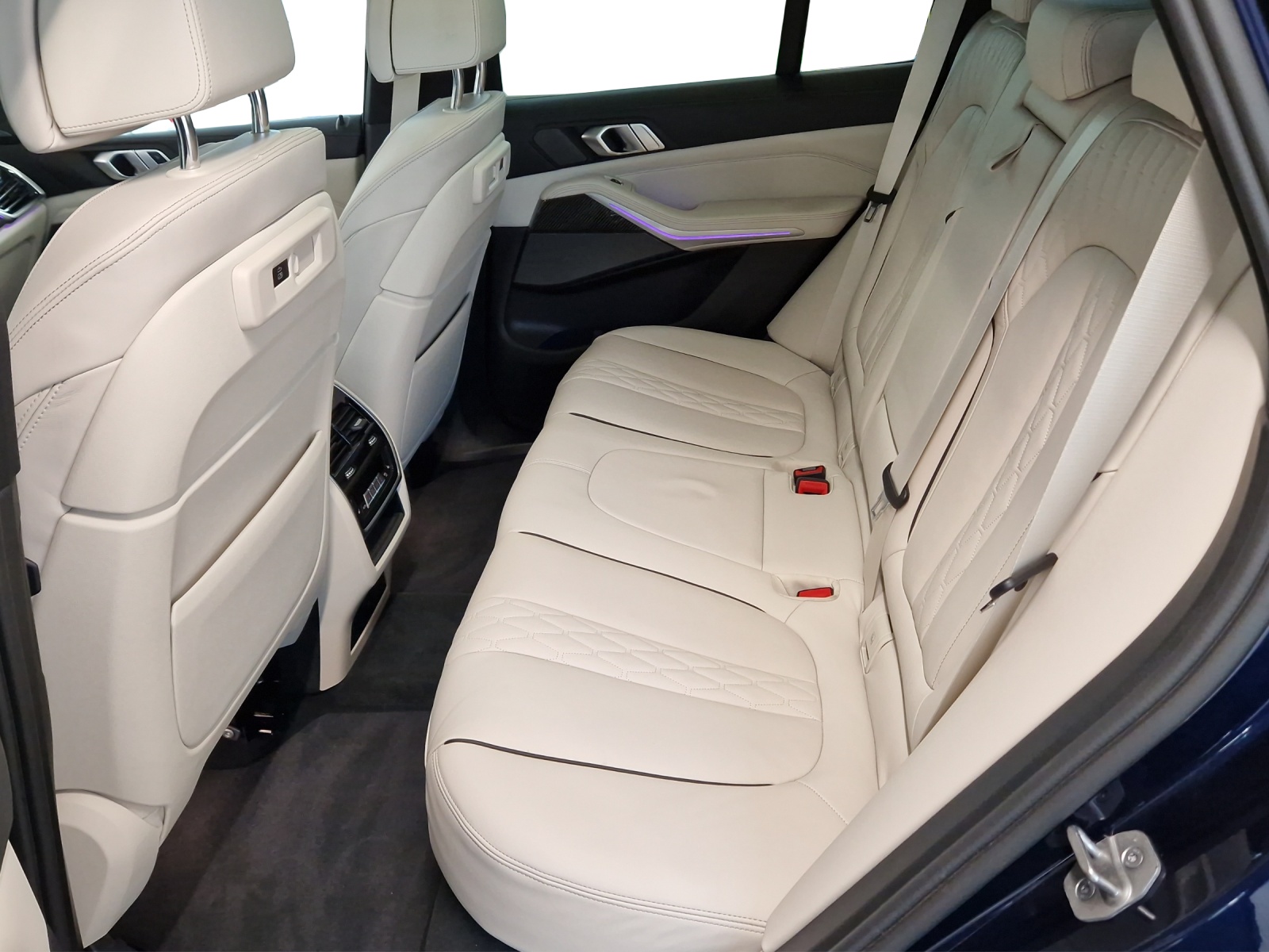BMW X5 xDrive 48V 40d M Sport Steptronic-image-16