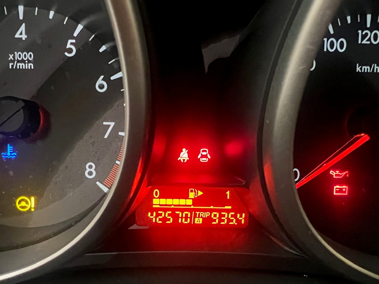 MAZDA 3 1.6 16V Exclusive+-image-13