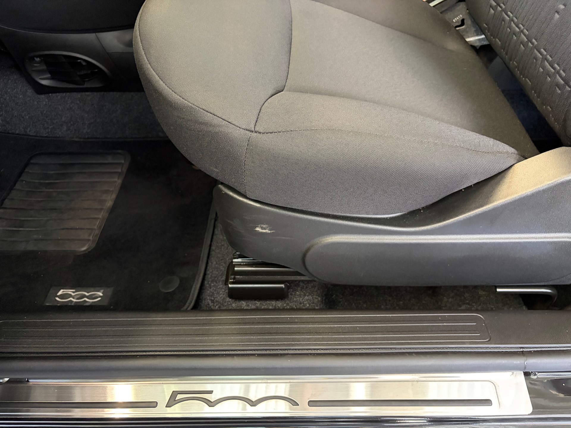 FIAT 500 1.0 N3 MildHybrid Lounge | CH Fahrzeug mit Werksgarantie |-image-21