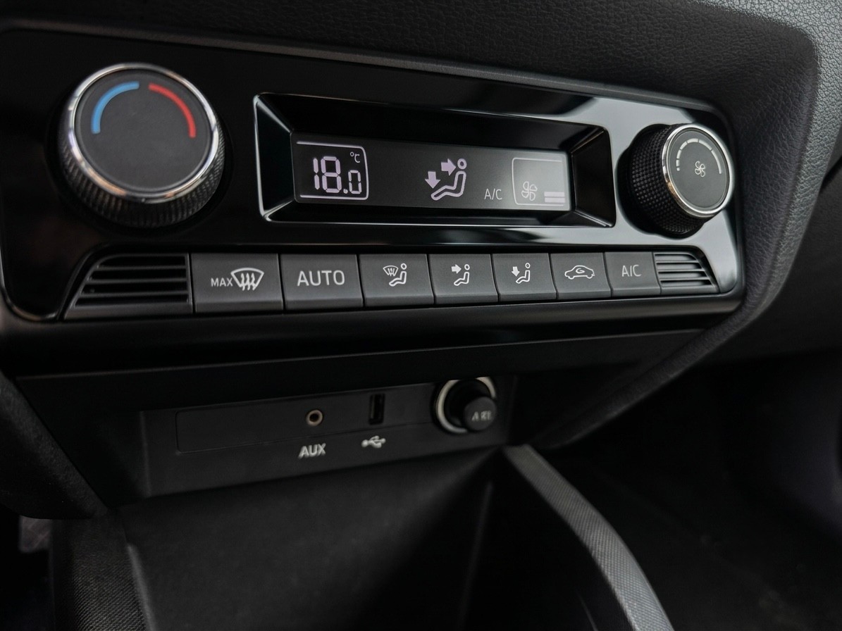 SKODA Fabia 1.2 TSI Ambition-image-20