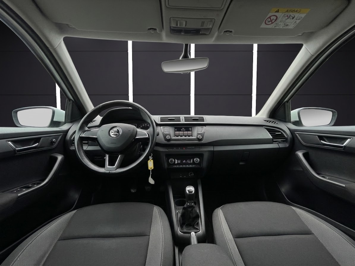 SKODA Fabia 1.2 TSI Ambition-image-11