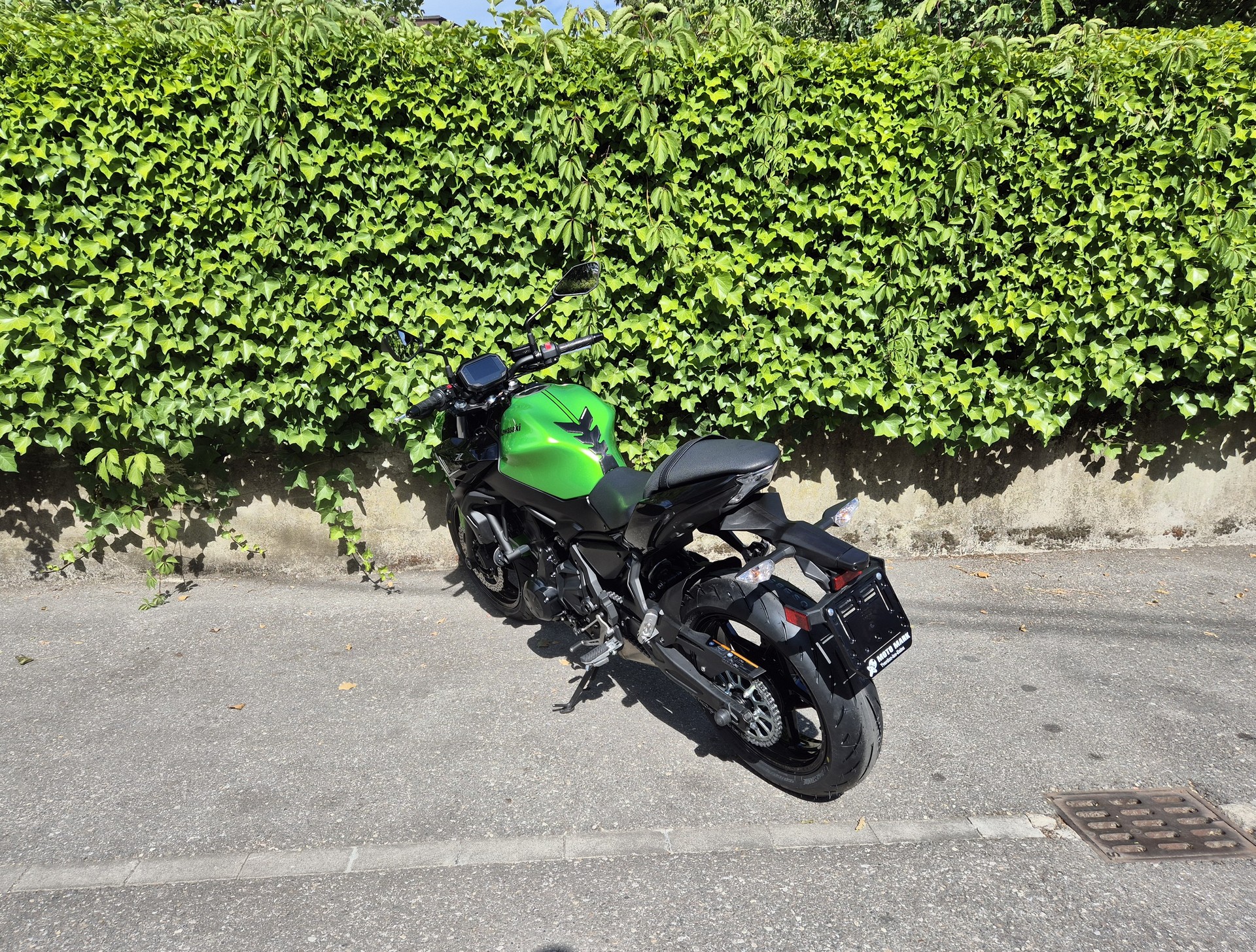 KAWASAKI Z 650 (35kW)-showroom-element-2