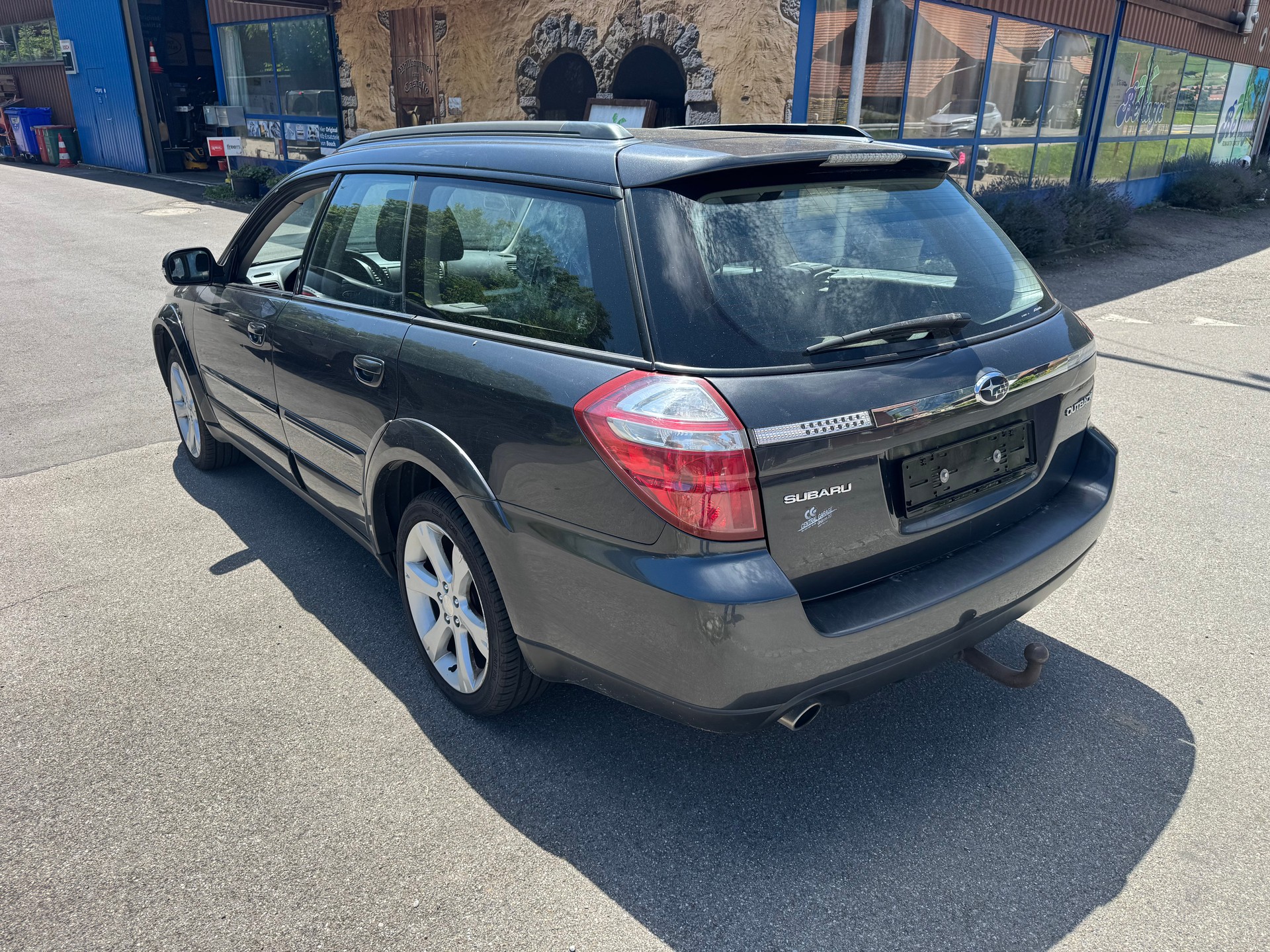 SUBARU Outback 2.5i AWD Swiss Automatic-image-3
