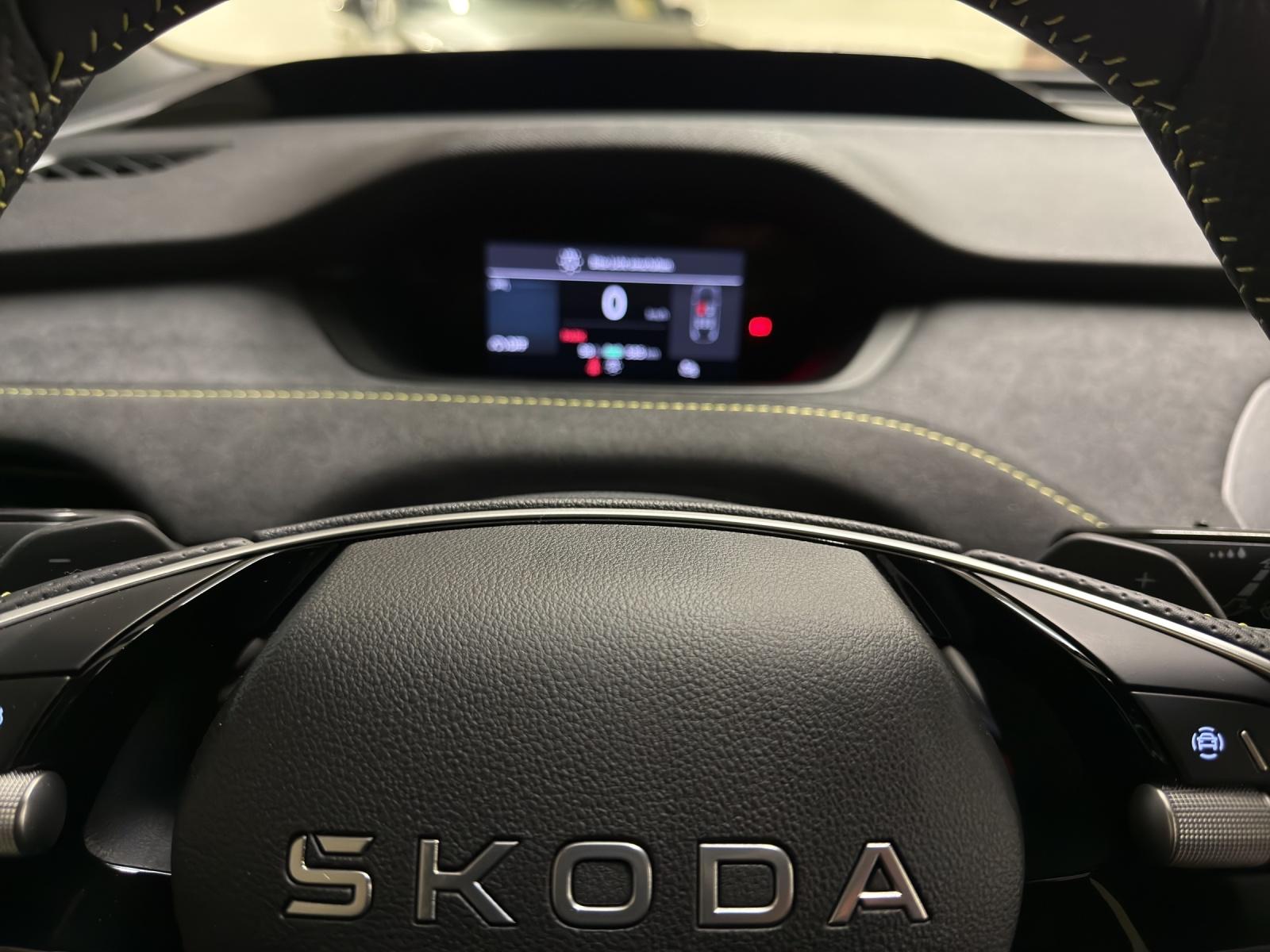 SKODA Elroq RS 4x4-image-14