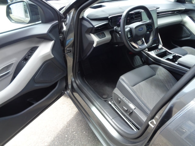 FORD Explorer Extended Range AWD-image-6