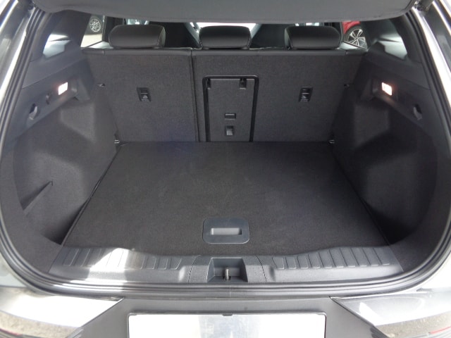 FORD Explorer Extended Range AWD-image-4