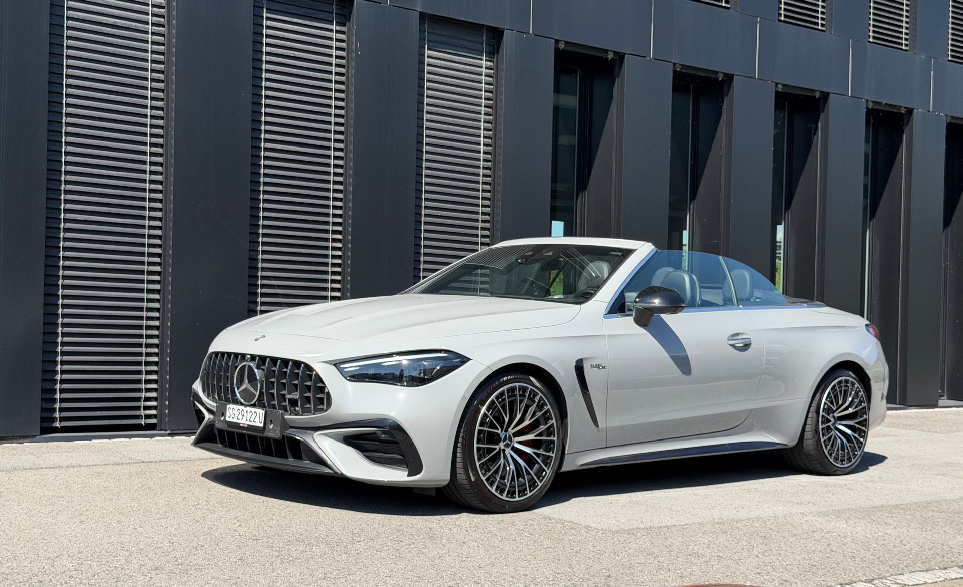 MERCEDES-BENZ CLE AMG 53 Cabrio 4Matic♦️Massagesitze*Topausstattung*NP CHF 132`670.-♦️-image-5