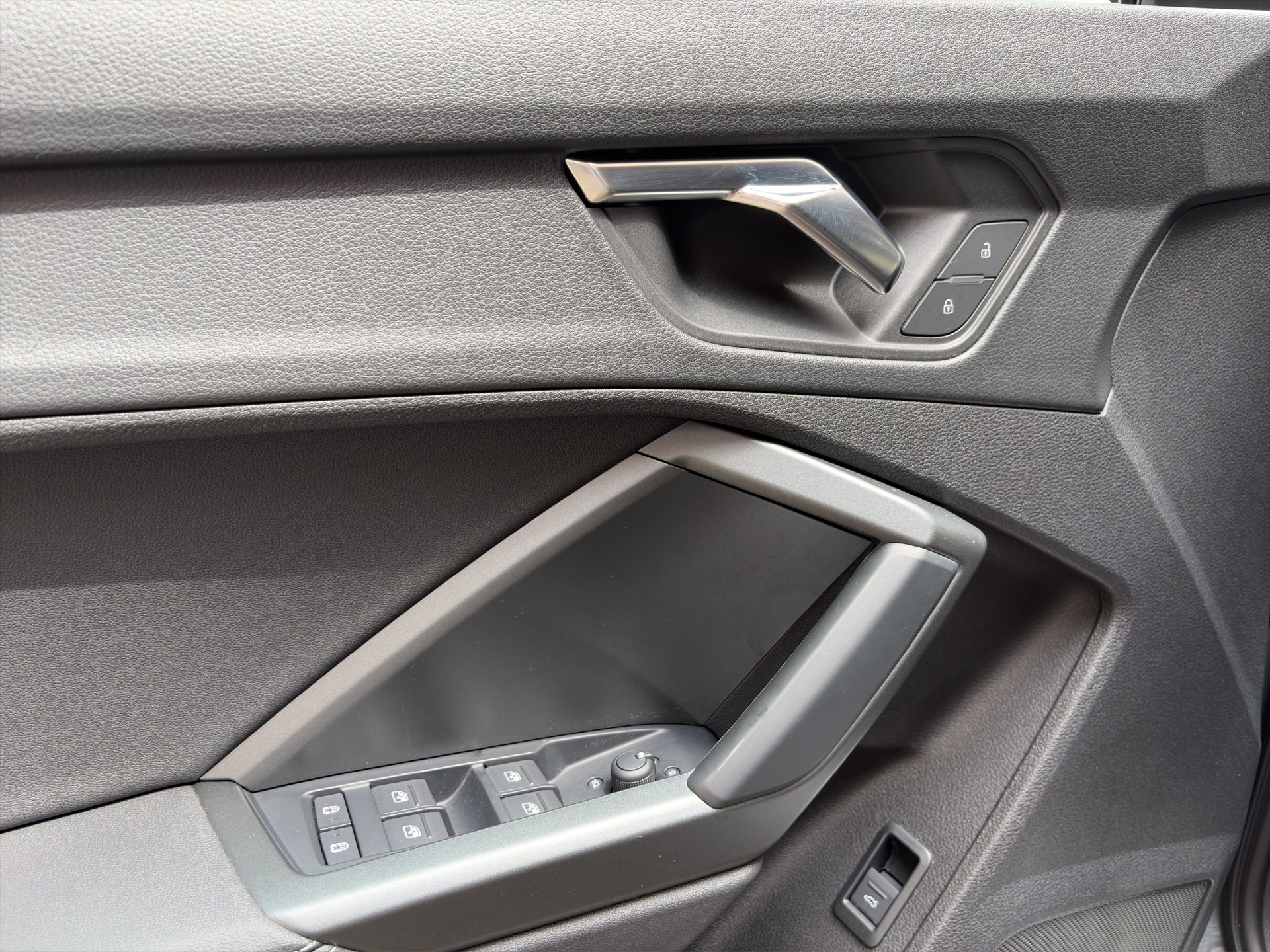 AUDI Q3 35 TFSI advanced Attraction S-tronic-image-22